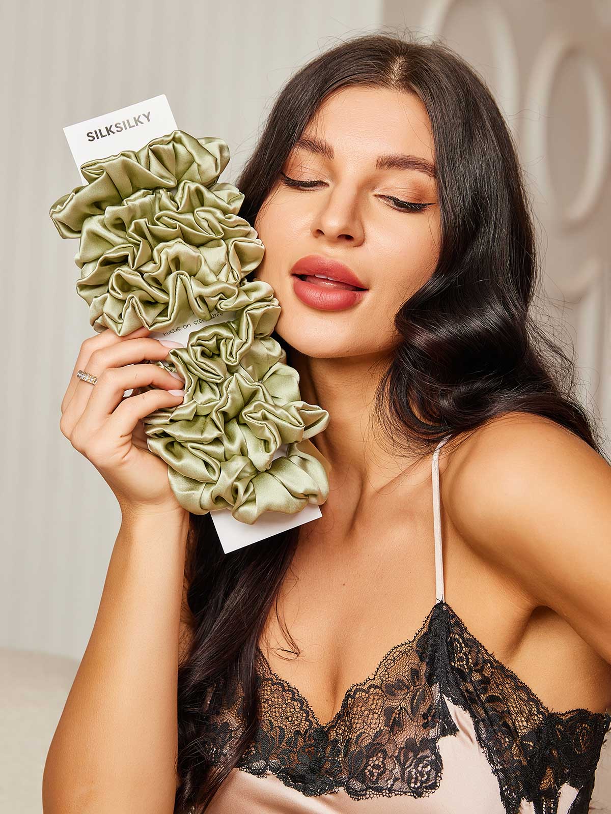 [Mint Green] SilkSilky-CA 19Momme Pure Silk Scrunchie 001