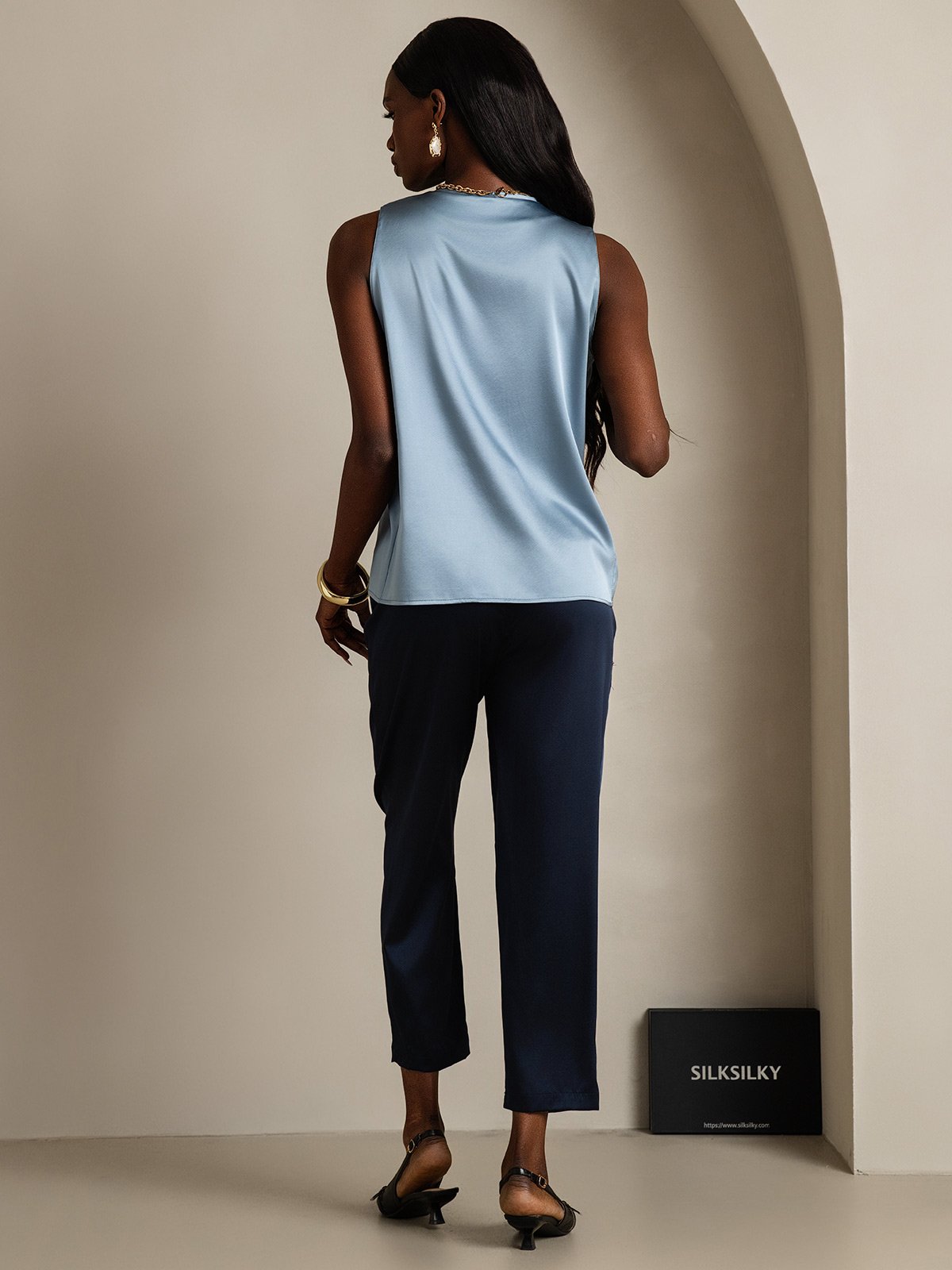 SilkSilky-CA 19Momme Silk Sleeveless V Neck Women's Shirt GrayishBlue 002