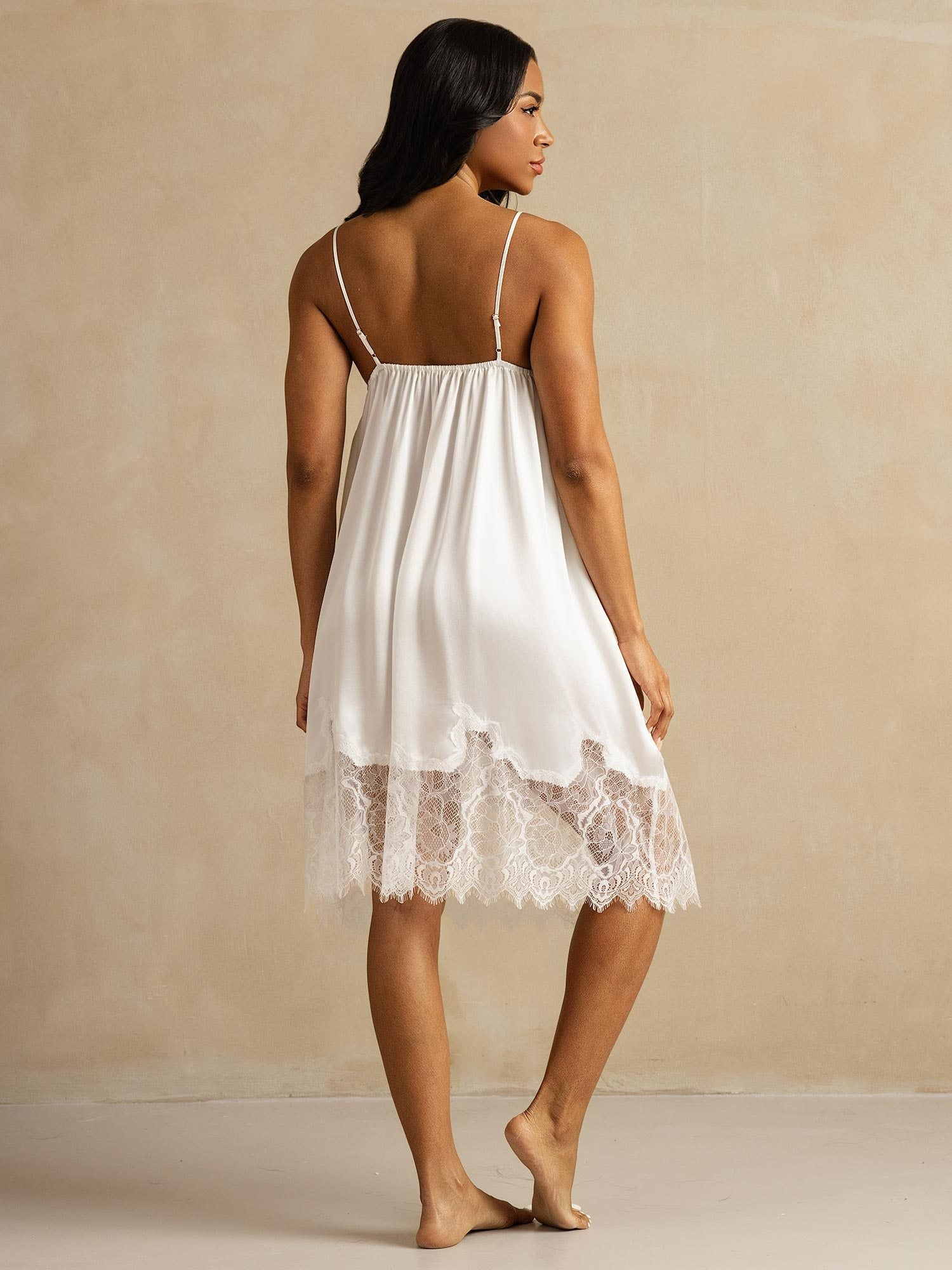 [White] SilkSilky-CA Pure Silk Nightgown 002