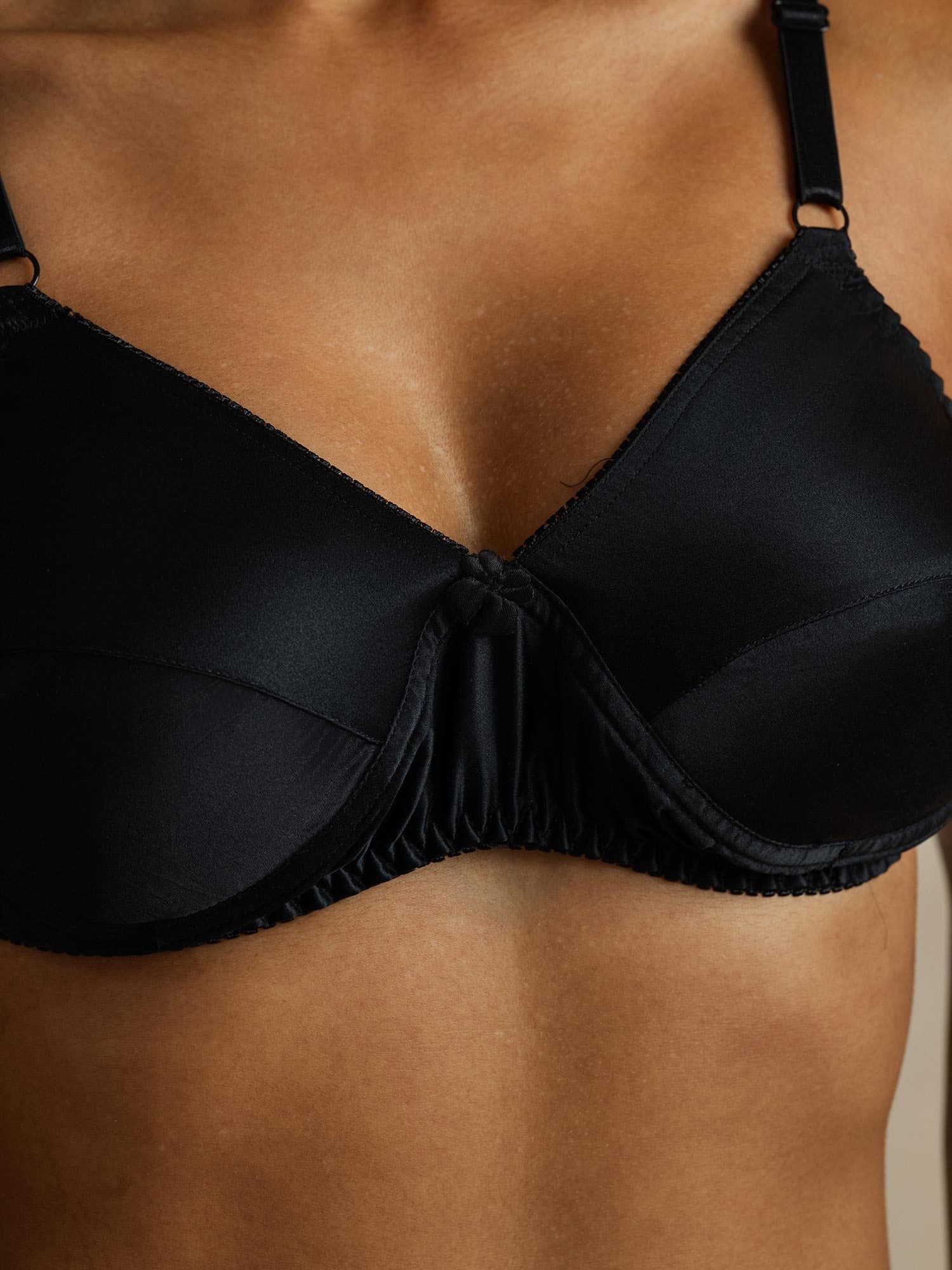 [Black] SilkSilky-CA Pure Silk Bra 004,