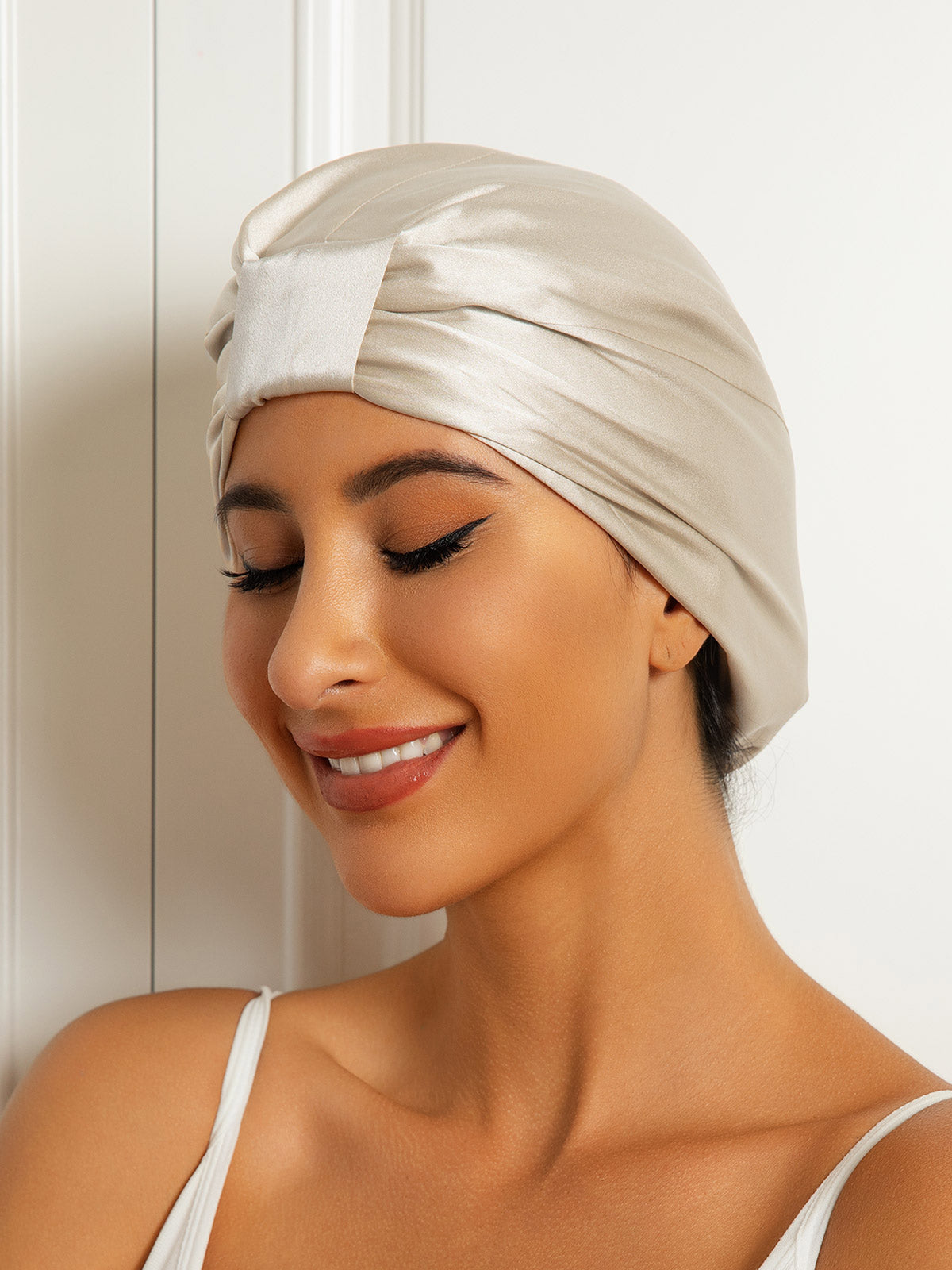 SilkSilky-CA Pure Silk Sleep Cap Beige 001