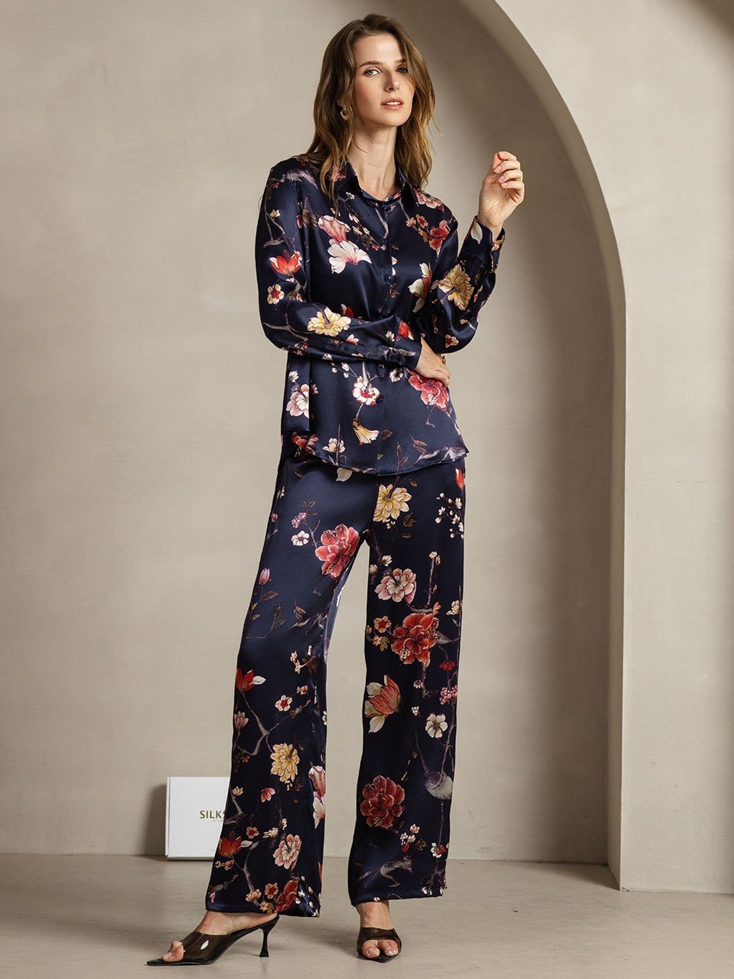 [Navy Floral] SilkSilky-CA 19Momme Silk Lapel Collar Women''s Outfit Sets 004