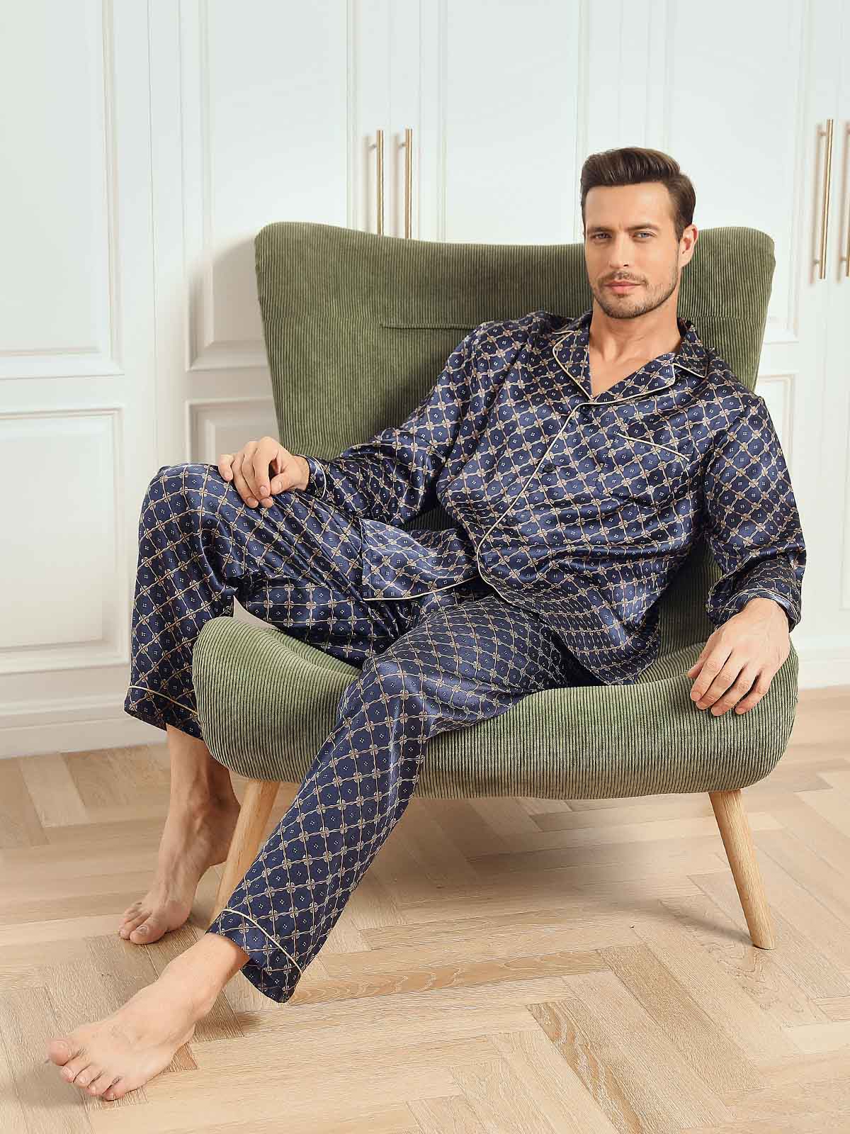 SilkSilky CA 19Momme Pure Silk Long Sleeve Lapel Men's Pajamas DarkBlue 001