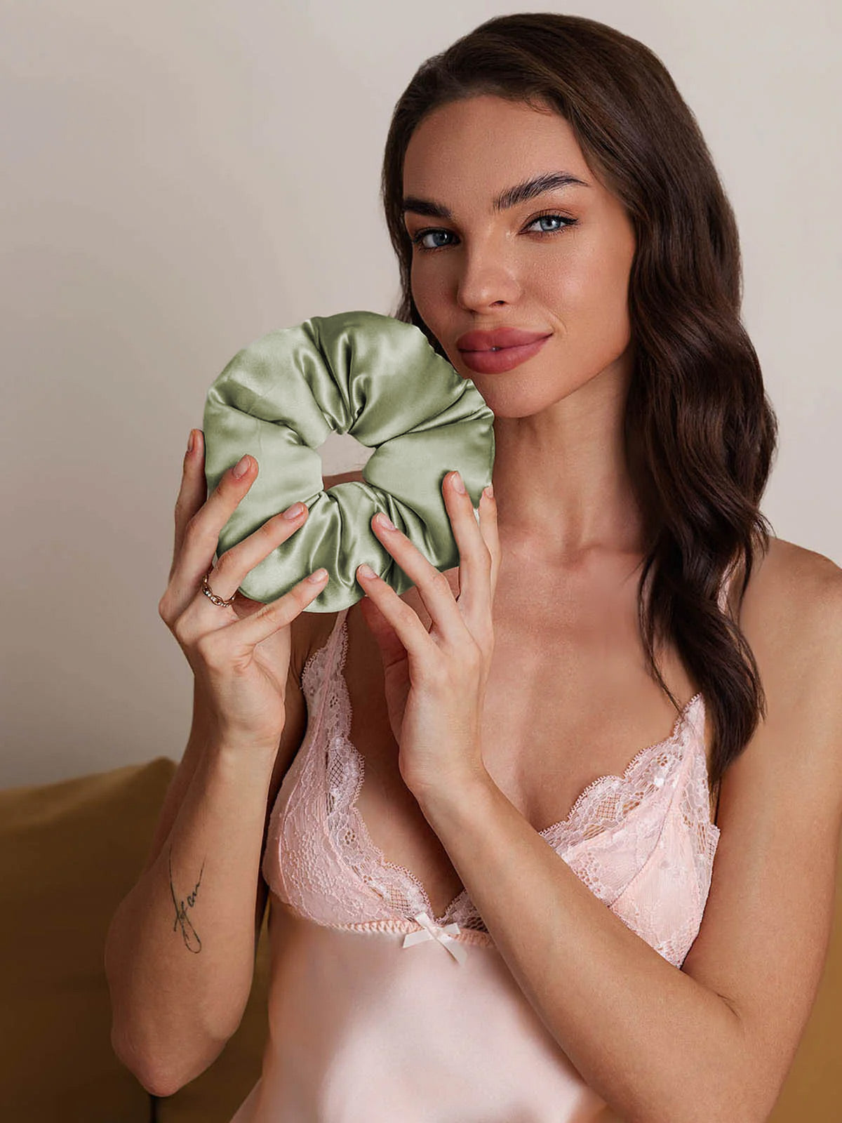 [Light Green] SilkSilky-CA Pure Silk Scrunchie 004