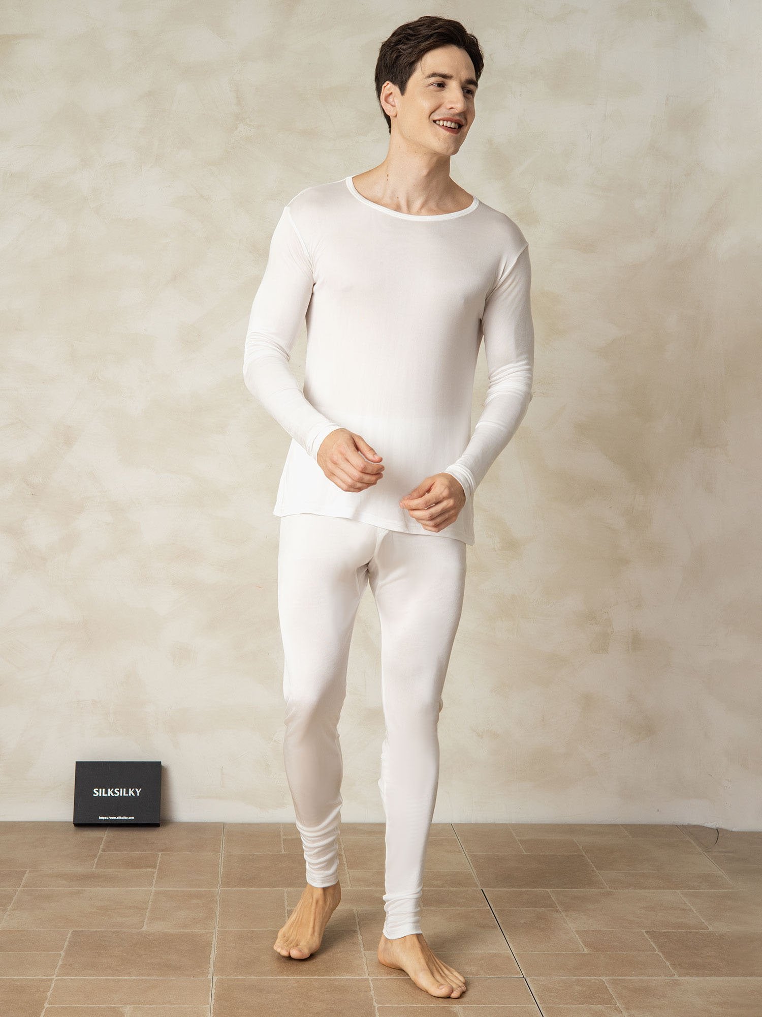 [White] SilkSilky-CA Silk Knitted Round Neck Men's Pajamas 002