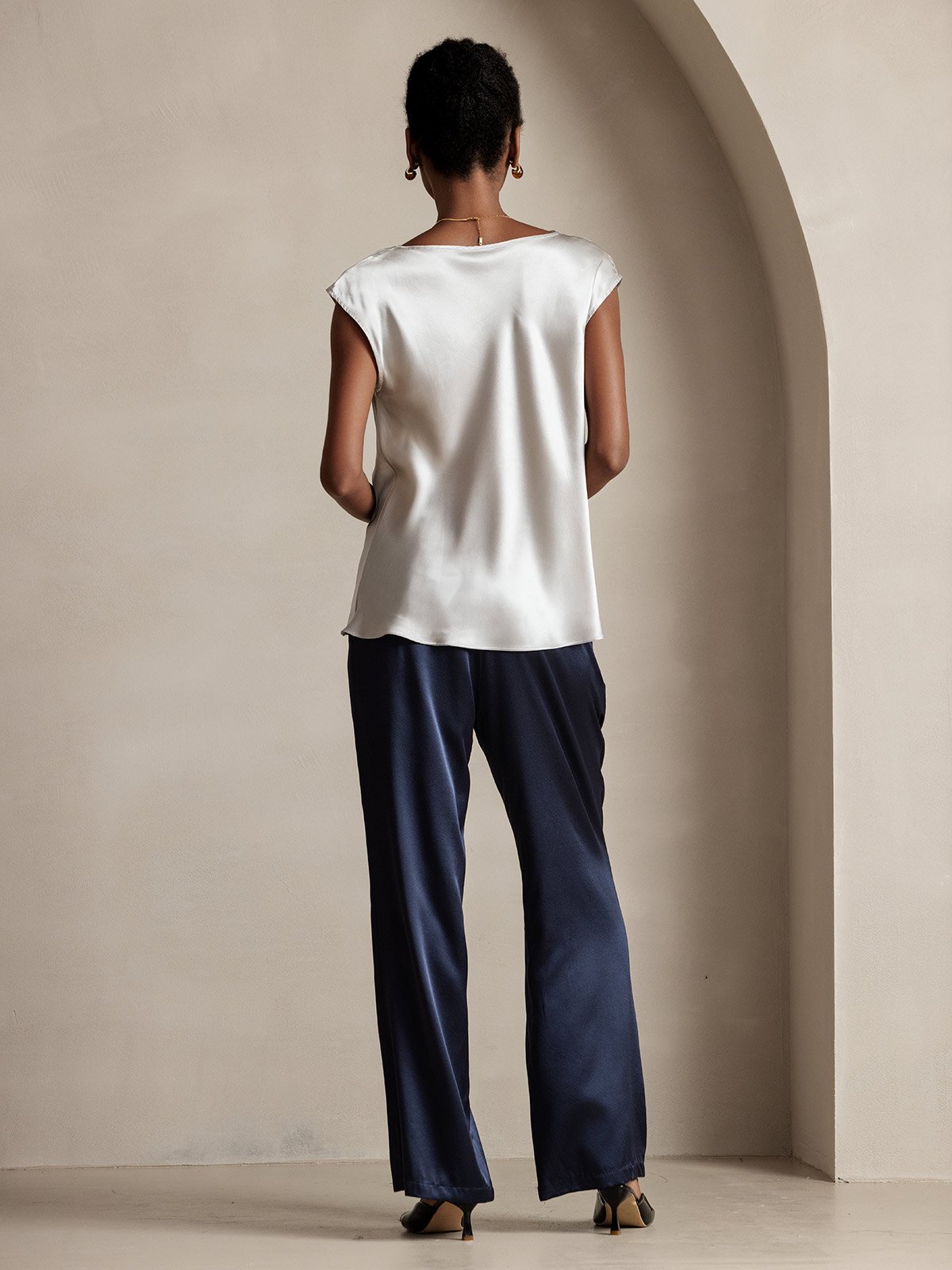 [Light Gray] SilkSilky-CA 19Momme Silk Cap Sleeve Cowl Neck Women's T-Shirt 002