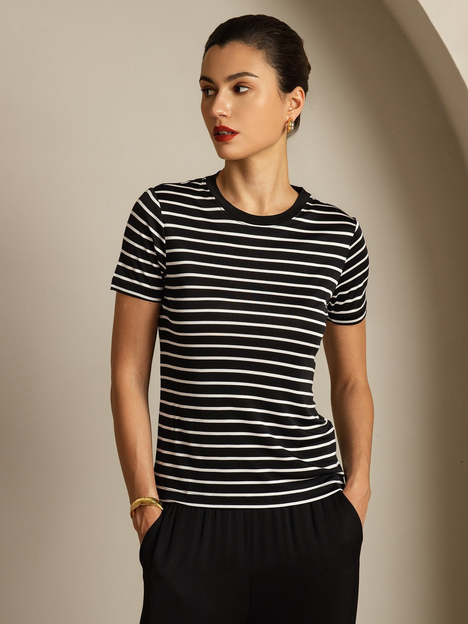 [BlackStripe] SilkSilky-CA Pure Silk Round Neck Women's T-Shirt 001