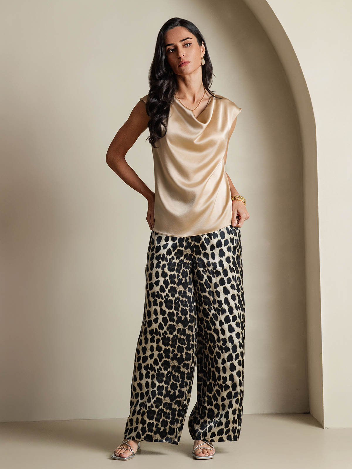 [Champagne] SilkSilky-CA 19Momme Silk Cowl Neck Women's T-Shirt 007