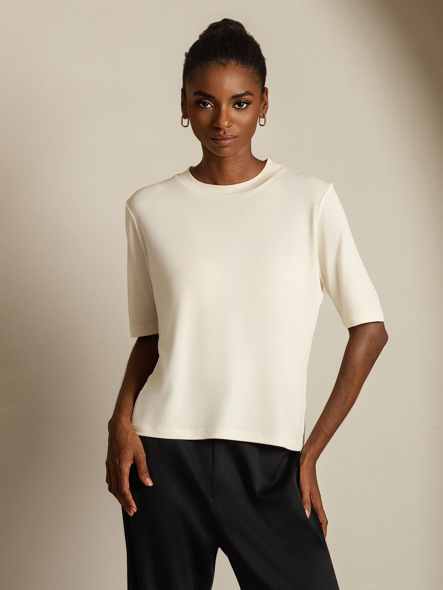 [Beige] SilkSilky-CA Pure Silk Round Neck Women's T-Shirt 006