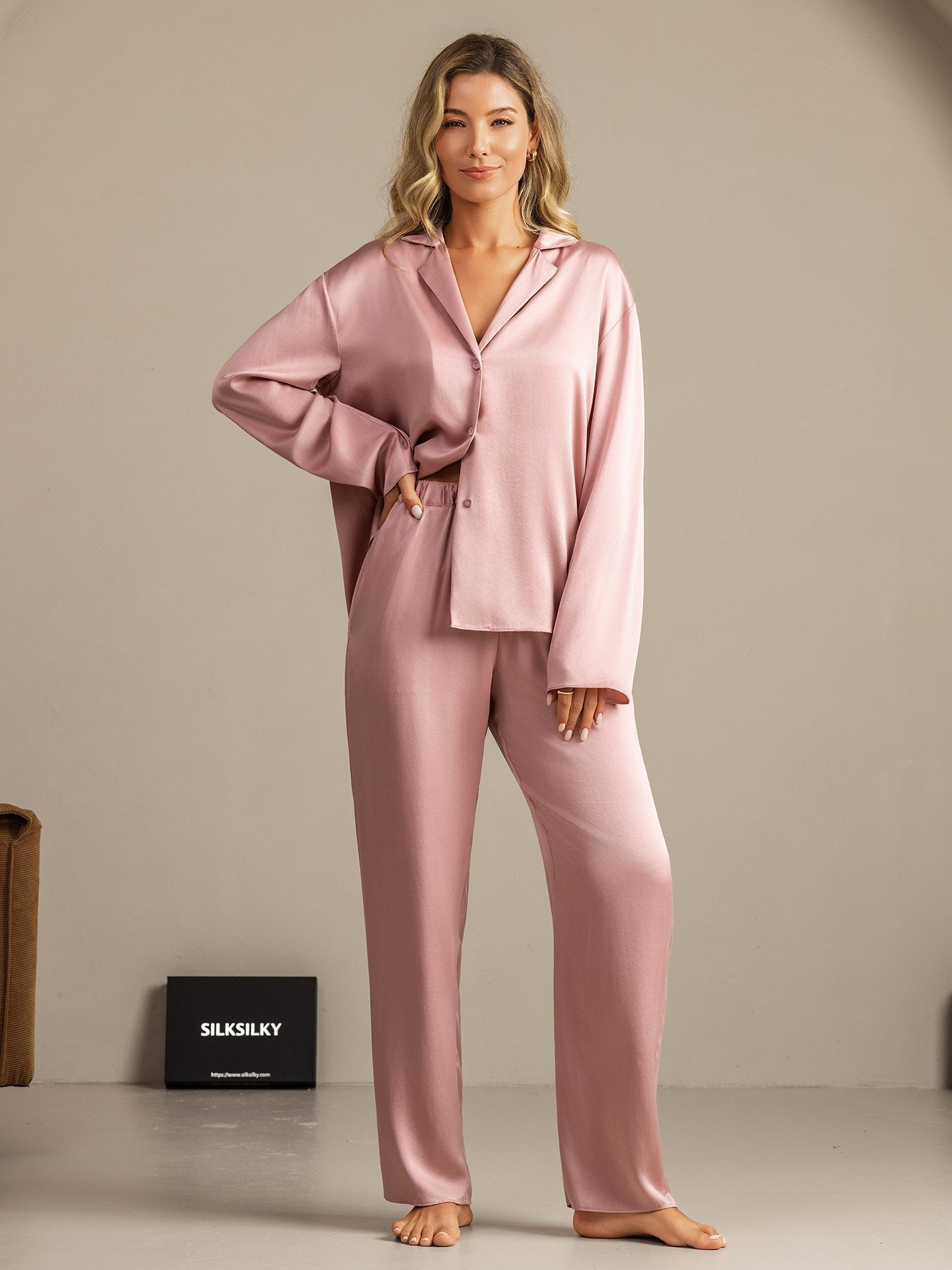 [Peach Skin] SilkSilky-CA 19Momme Machine-Washable Silk Notched Neck Women's Pajamas 003