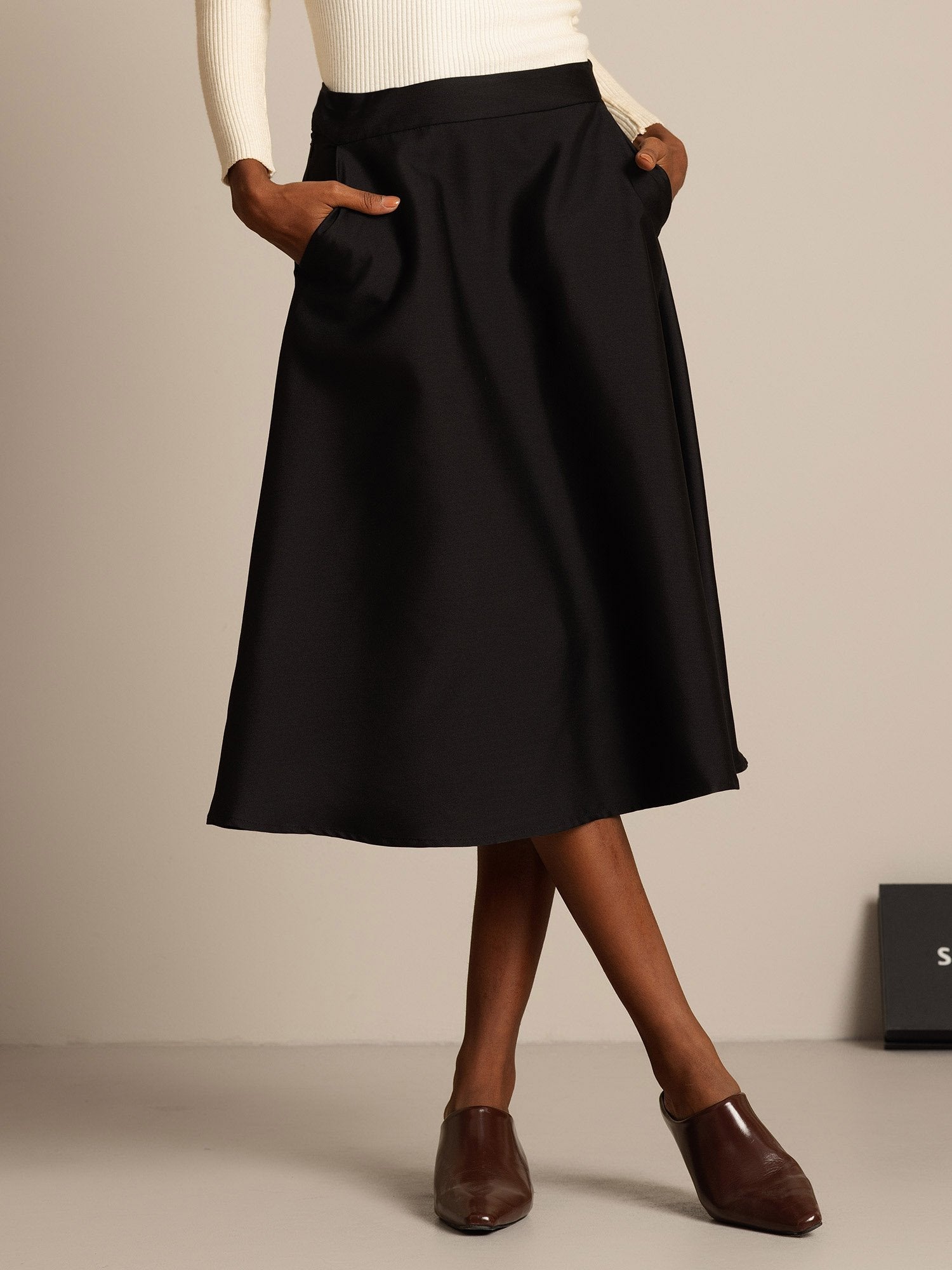 [Black] SilkSilky-CA 32Momme Silk-Wool Blend Skirt 001,