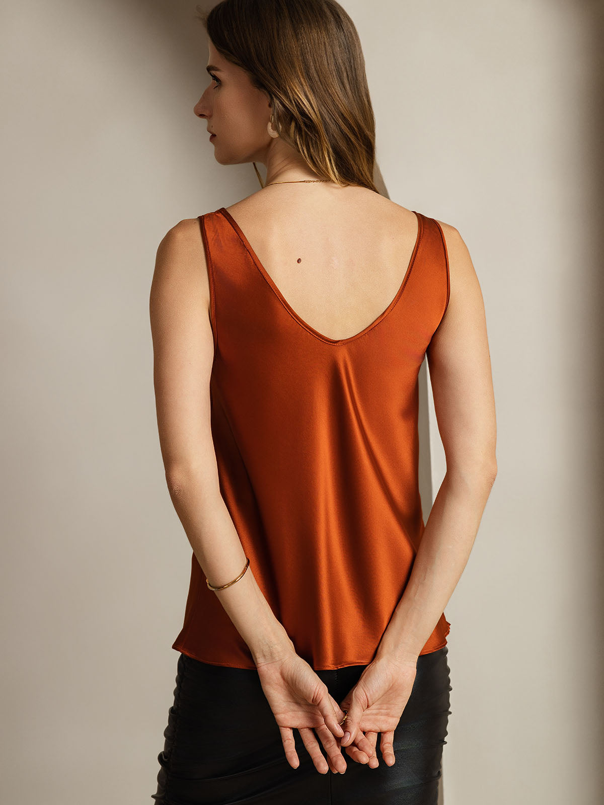 [Caramel] SilkSilky-CA 19Momme Silk V Neck Camisole 003