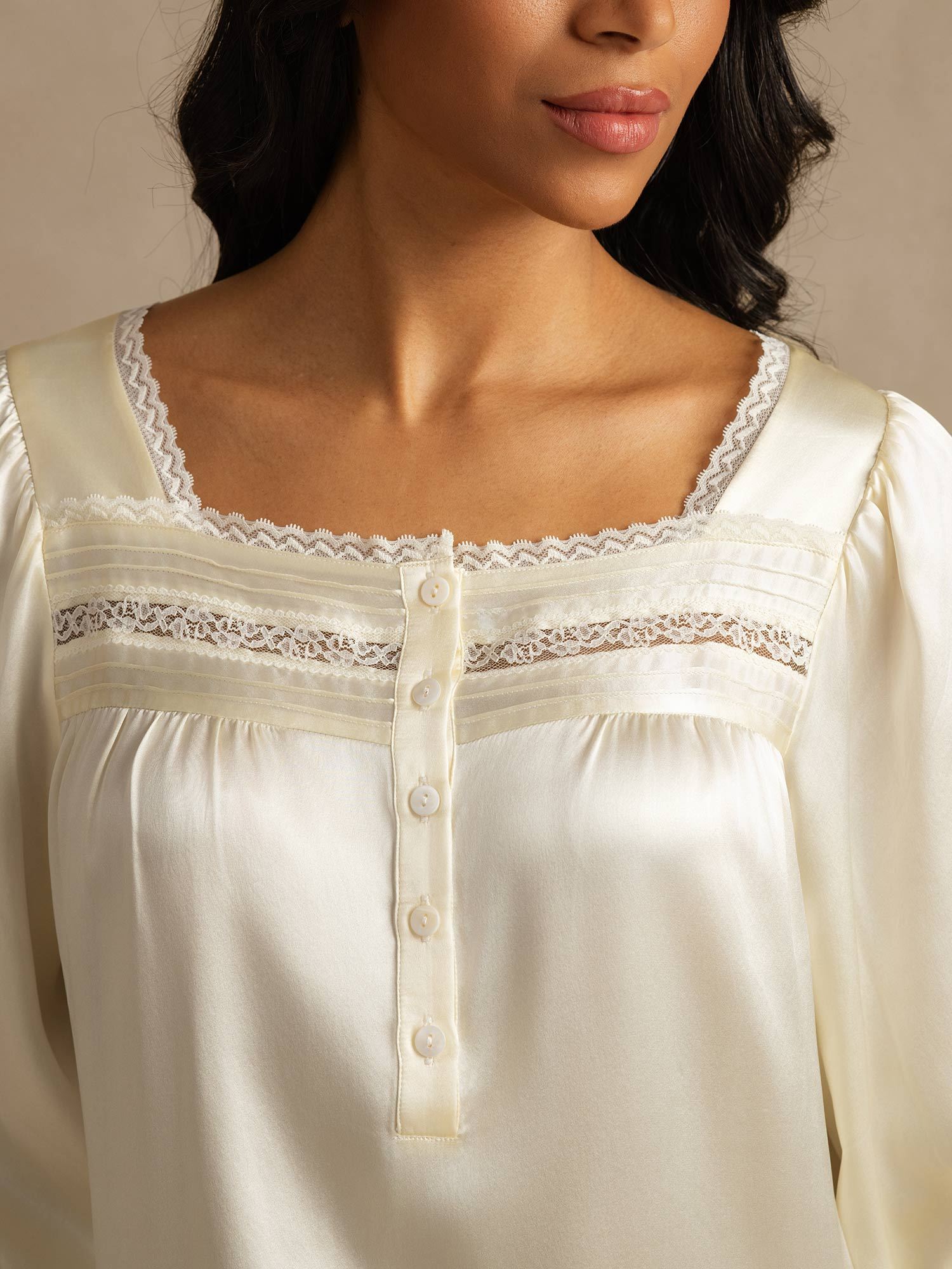 [White] SilkSilky-CA Pure Silk Square Neck Nightgown 004