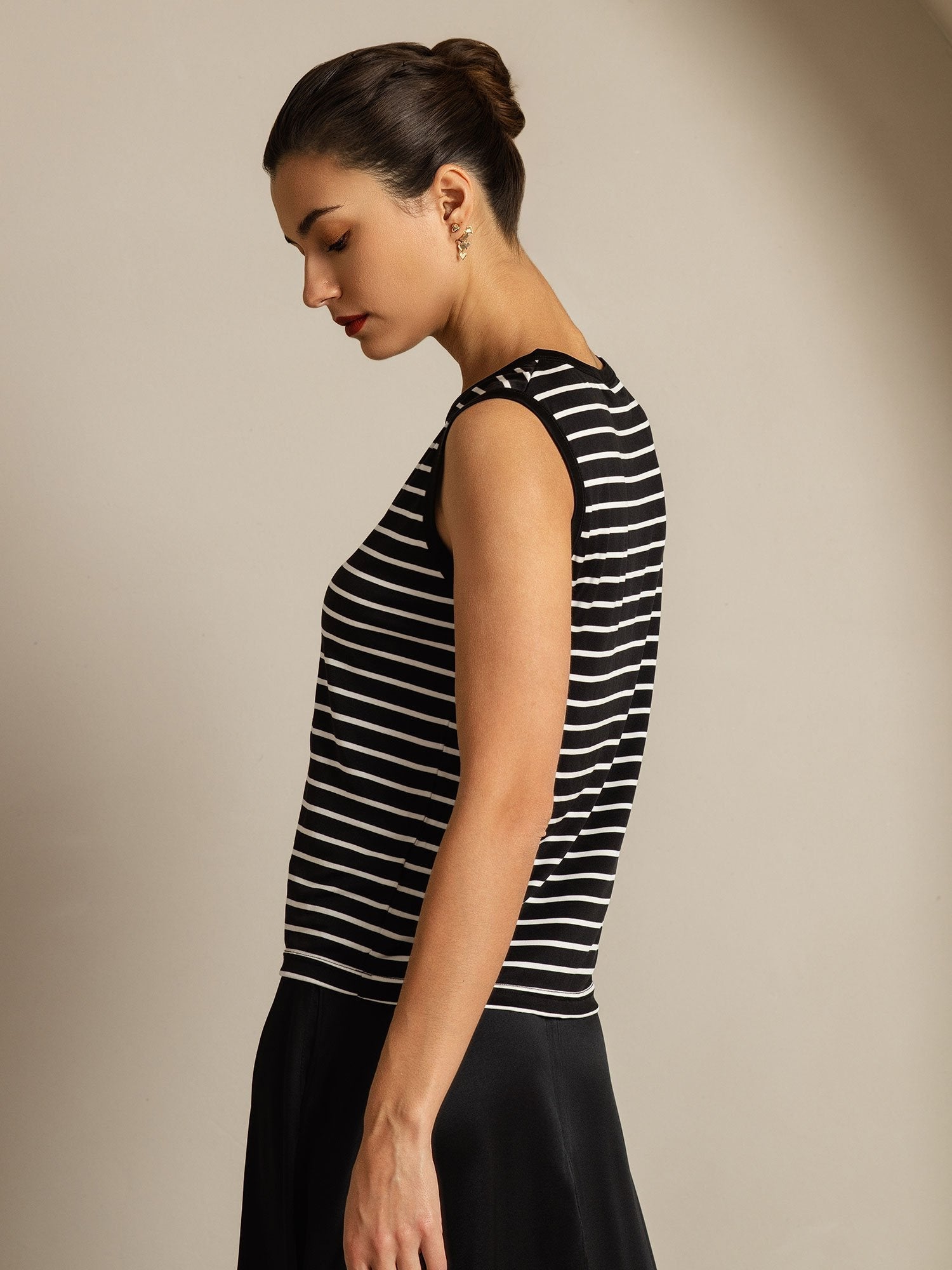 [Black Stripe] SilkSilky-CA Pure Silk Sleeveless Round Neck Camisole 003