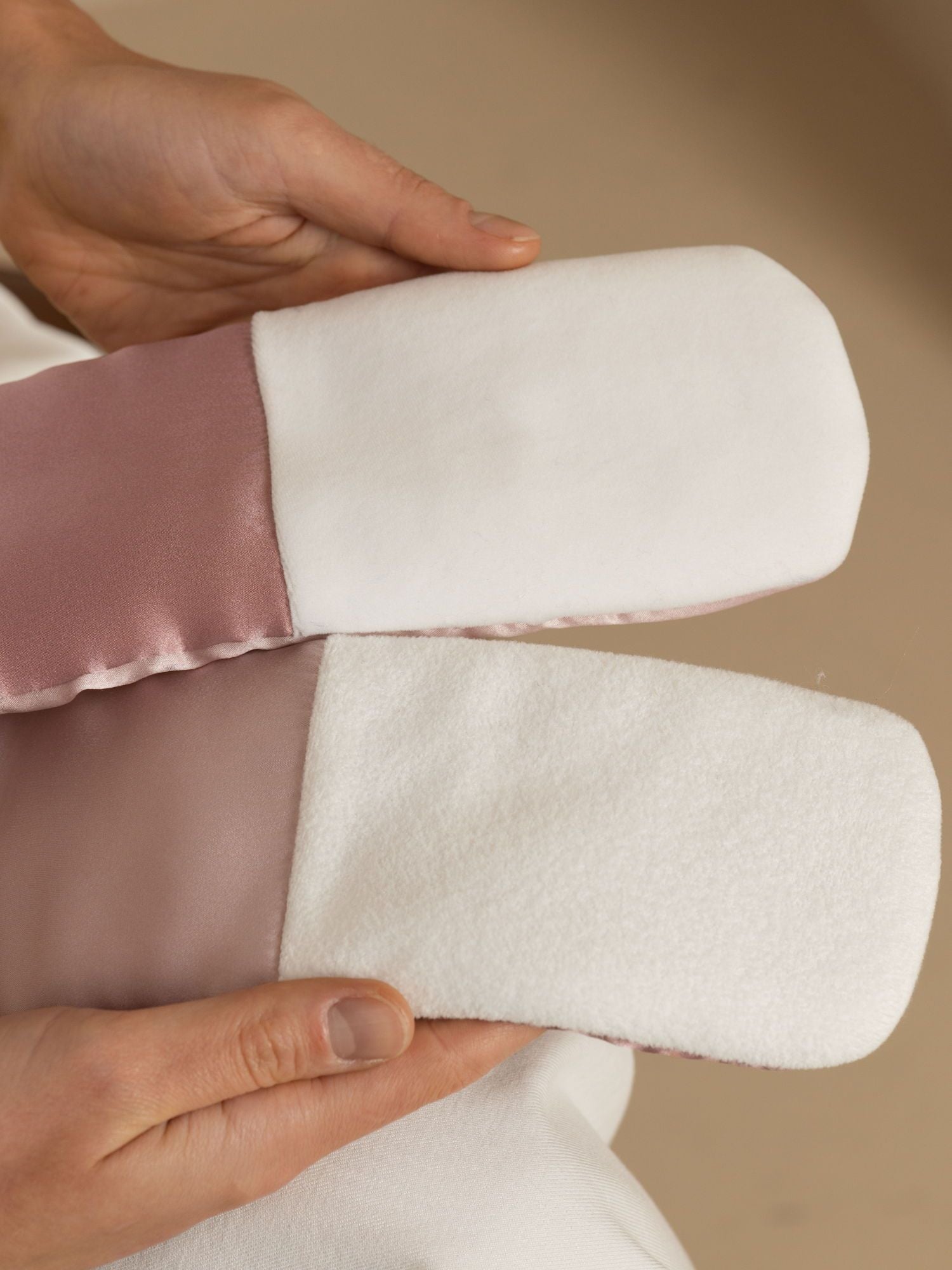 [PaleMauve+LightPink] SilkSilky-CA Eye Mask 004