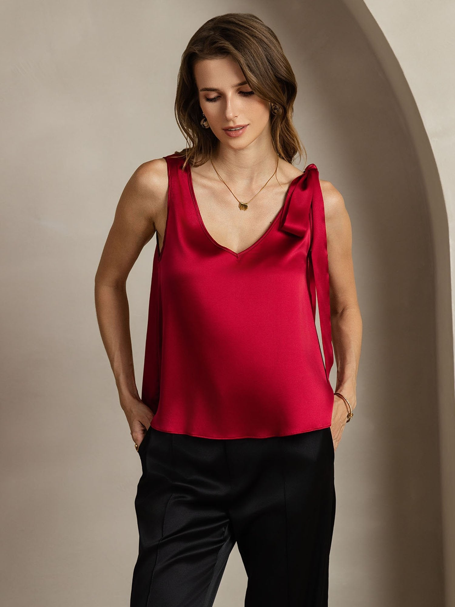 [Wine] SilkSilky-CA 19Momme Silk V Neck Women's T-Shirt 006