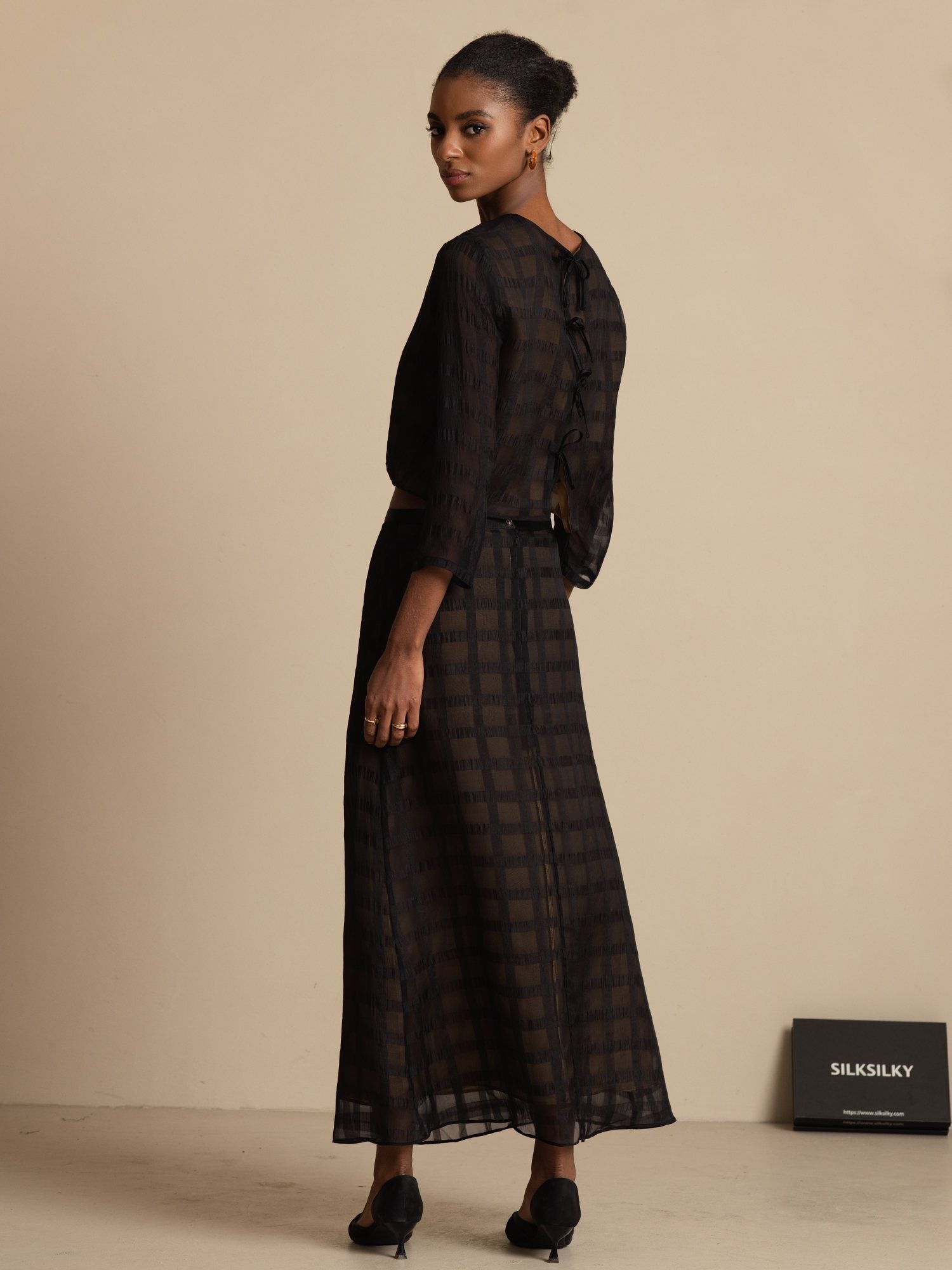 [Black] SilkSilky-CA Pure Silk Long Sleeve Round Neck Women''s Outfit Sets 002