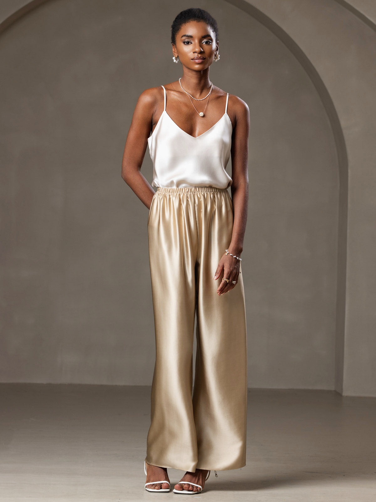 [Beige] SilkSilky-CA Pure Silk Sleeveless V Neck Camisole 007