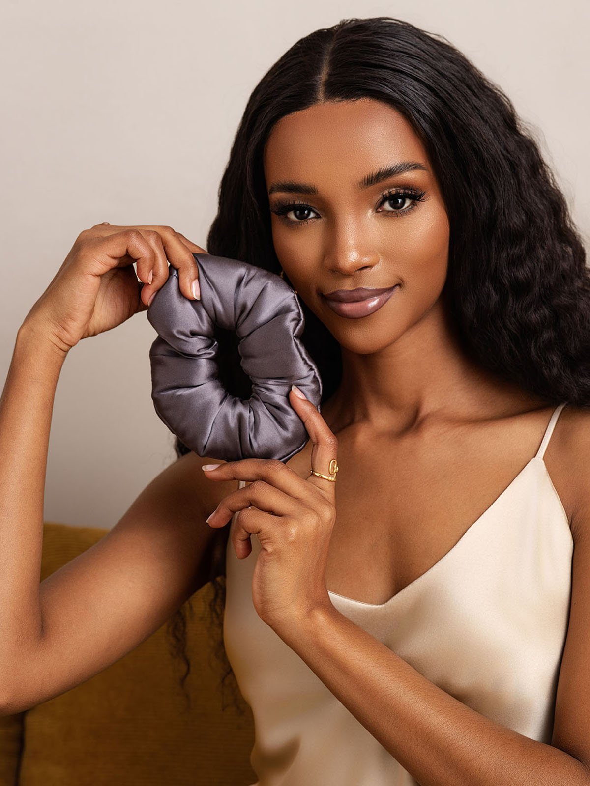 [Dark Gray] SilkSilky-CA Pure Silk Scrunchie 003