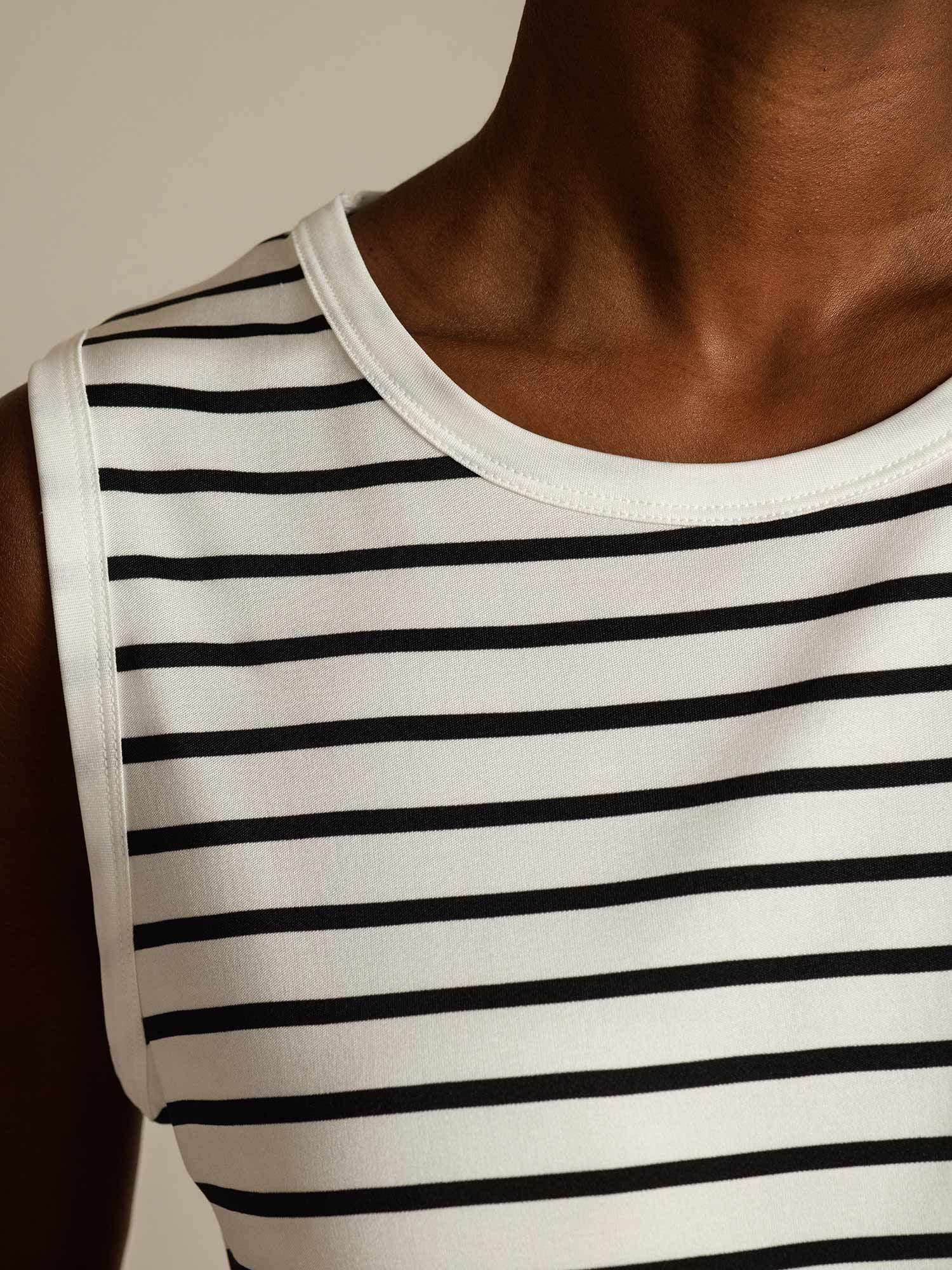 [White Stripe] SilkSilky-CA Pure Silk Sleeveless Round Neck Camisole 004