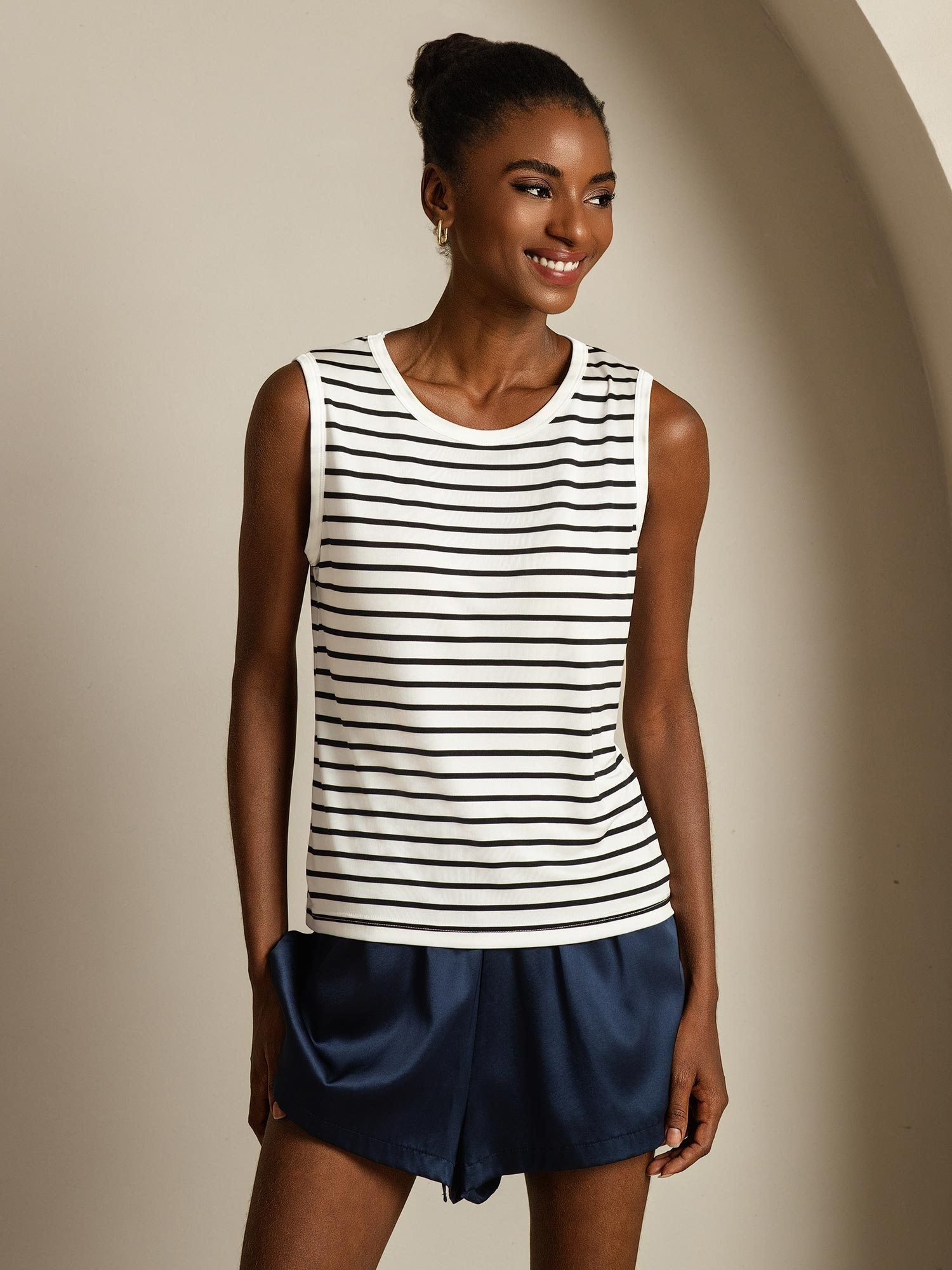 [White Stripe] SilkSilky-CA Pure Silk Sleeveless Round Neck Camisole 001