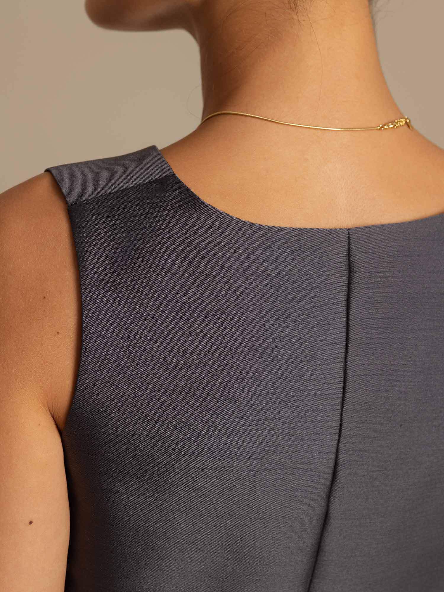 [Gray] SilkSilky-CA 32Momme Silk-Wool Blend V Neck Women's Vest 004,