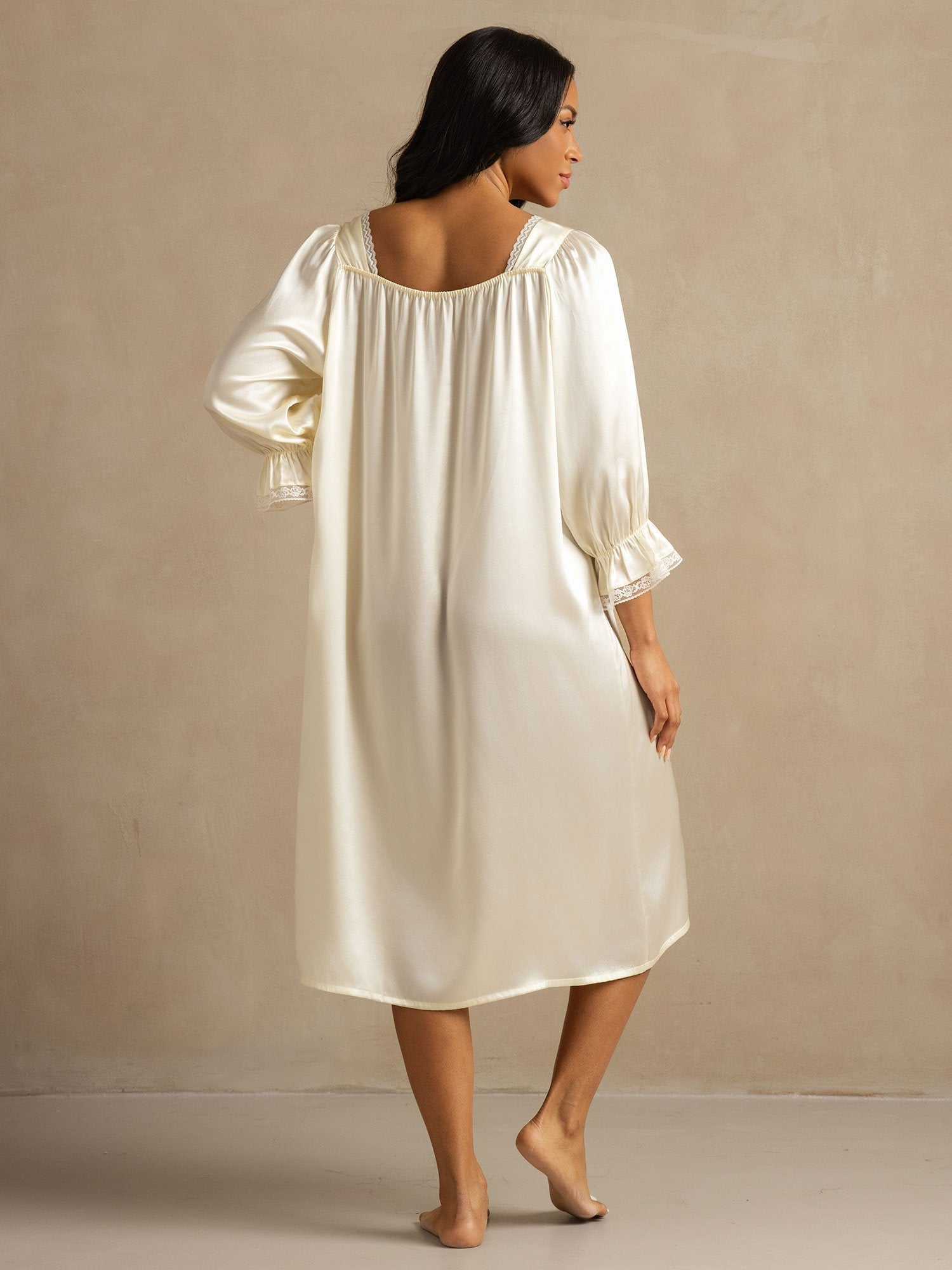 [White] SilkSilky-CA Pure Silk Square Neck Nightgown 002