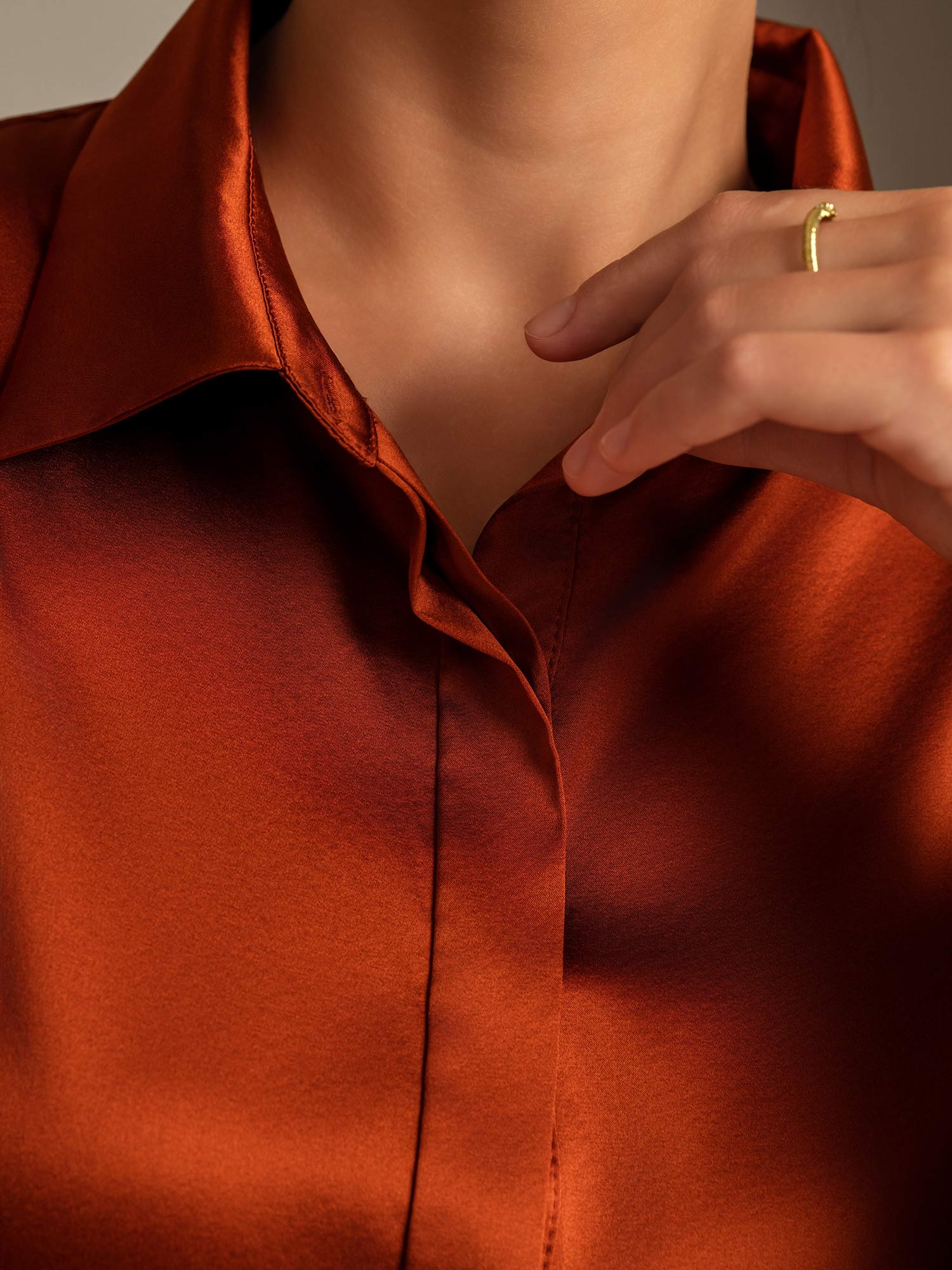 [Caramel] SilkSilky-CA 19Momme Silk Long Sleeve Lapel Collar Women's Shirt 006