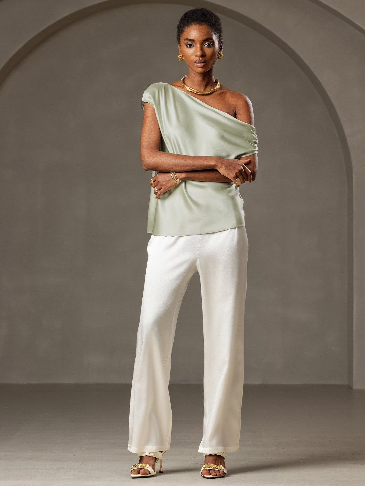 [Light Green] SilkSilky-CA 19Momme Silk One Shoulder Women's T-Shirt 005