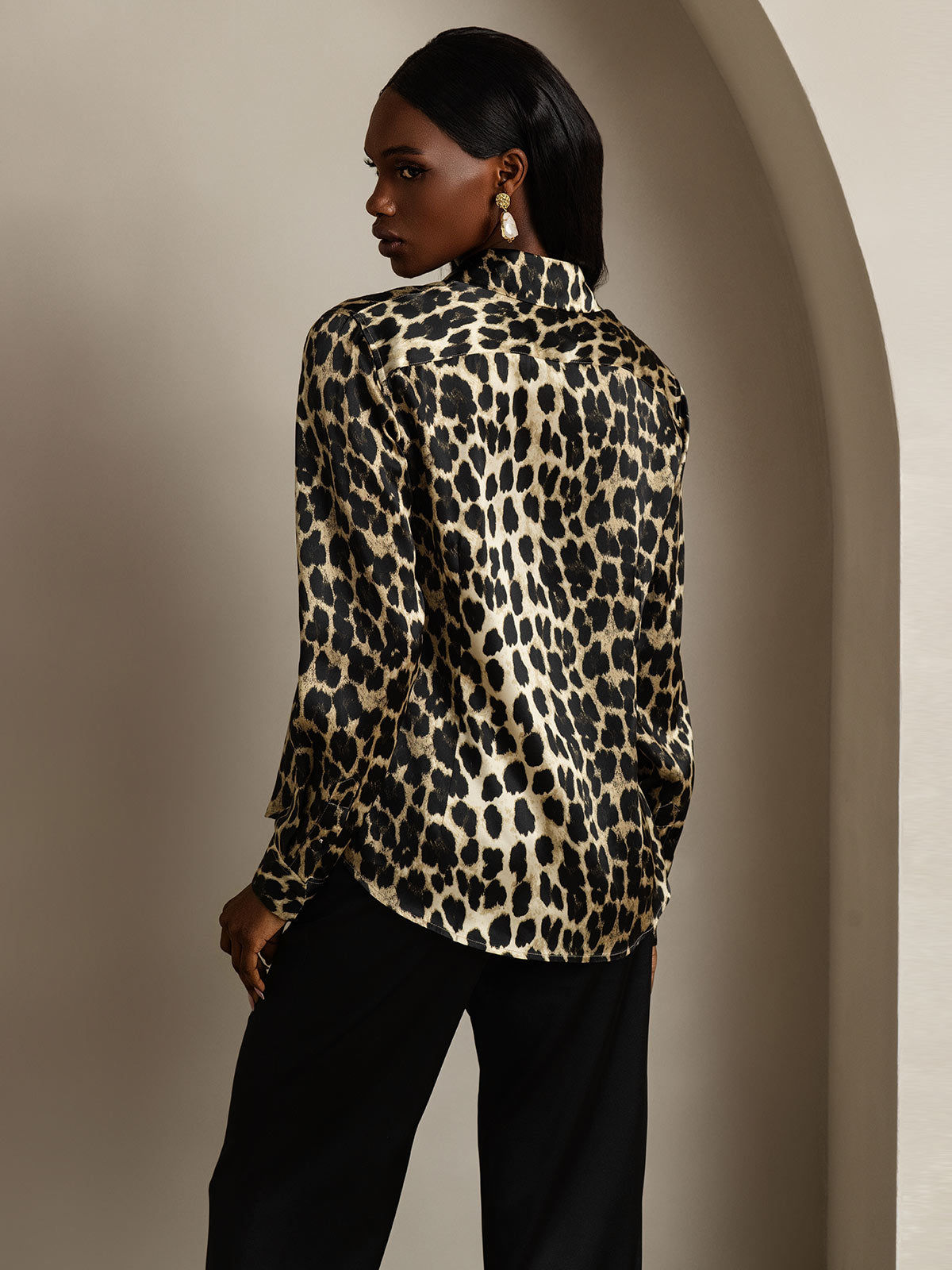 SilkSilky-CA Silk Long Sleeve Collar Women's Shirt Leopard 002