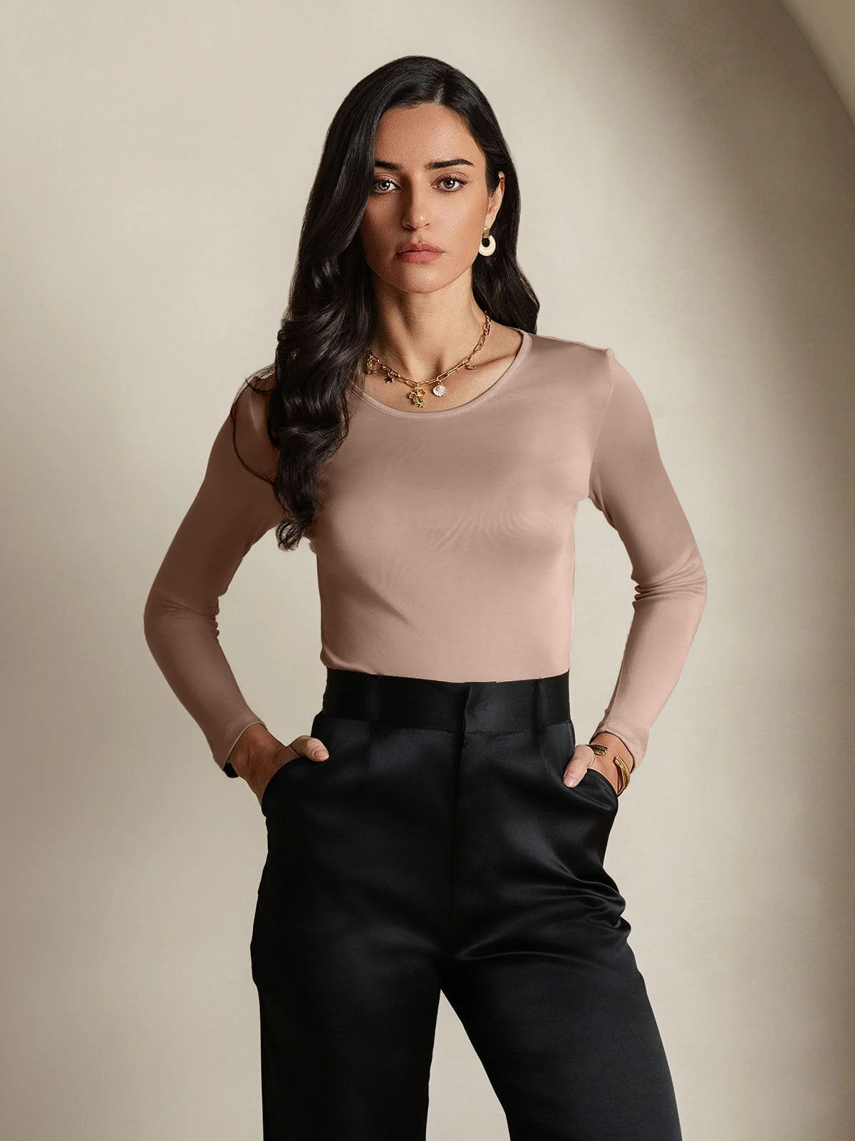 [Coffee] SilkSilky-CA Silk Round Neck Women's T-Shirt 001