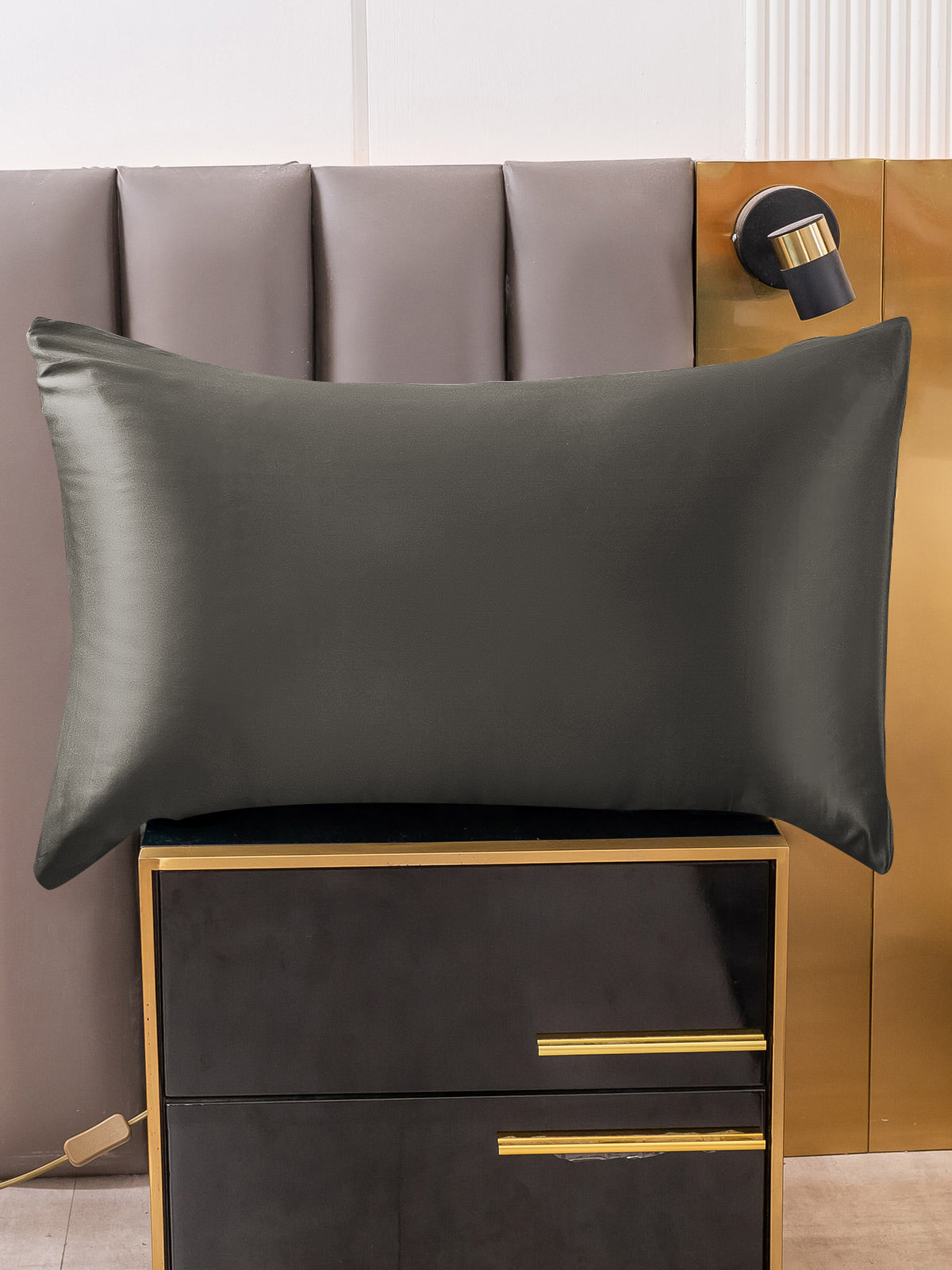 SilkSilky-CA 19Momme Pure Silk Pillowcase DarkGray 001