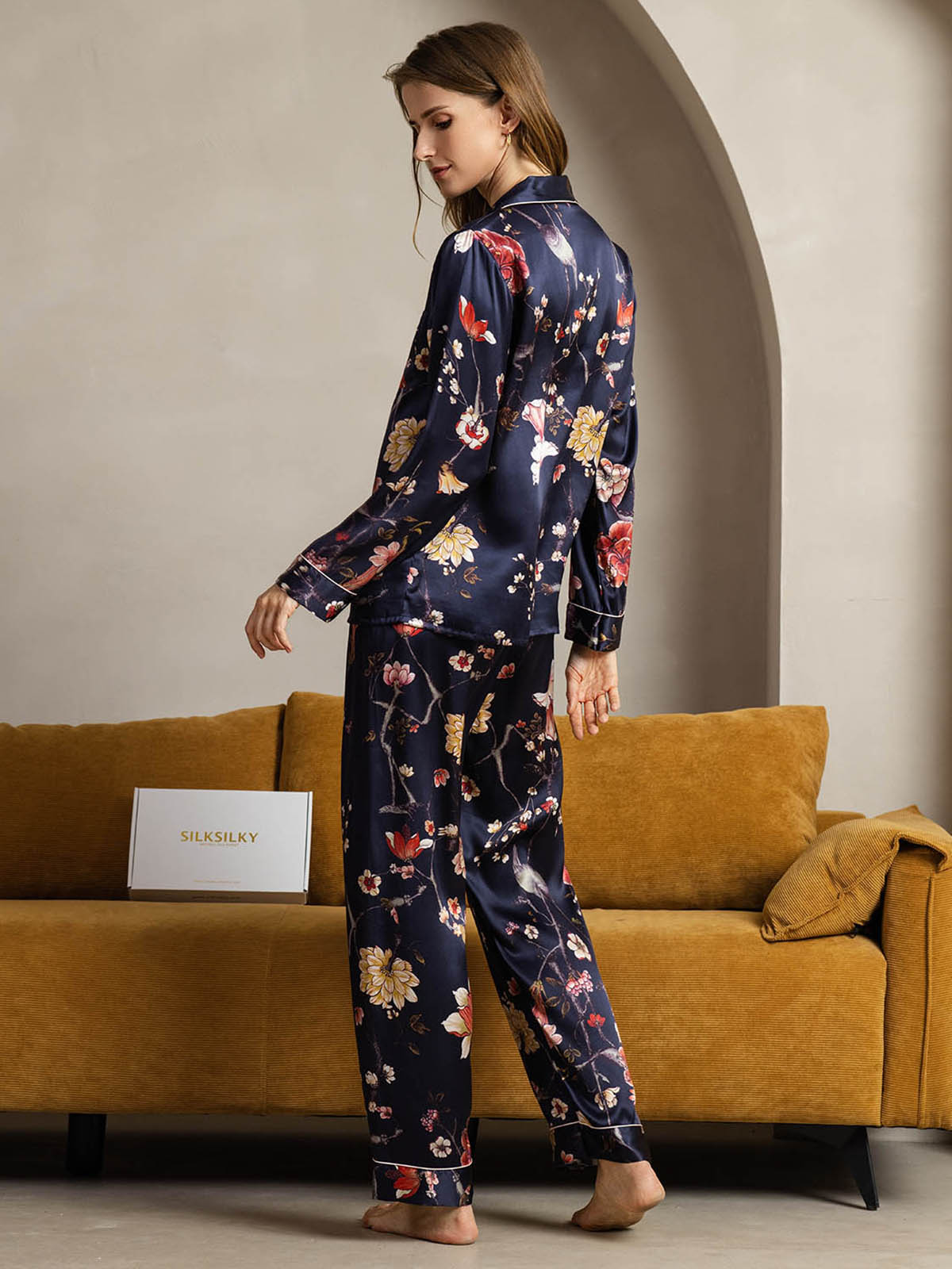 [Navy Floral] SilkSilky-CA Pure Silk Womens Pajamas 002