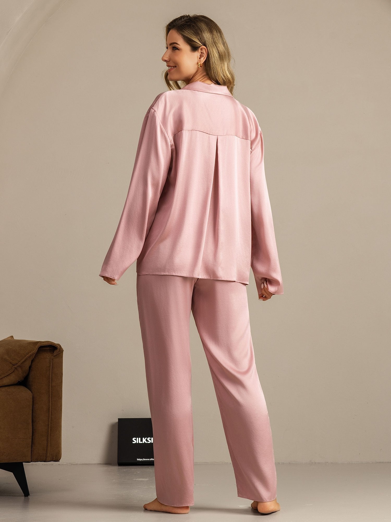 [Peach Skin] SilkSilky-CA 19Momme Machine-Washable Silk Long Sleeve Notch Collar Women's Pajamas 002