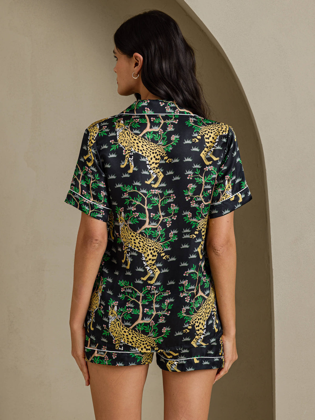 [Black Serval] SilkSilky-CA Short Sleeve Notch Collar Women's Pajamas 002