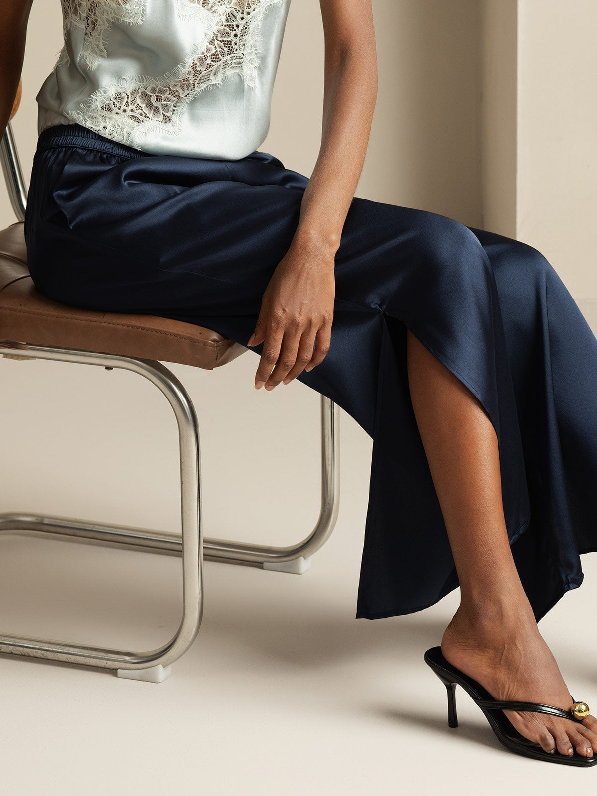 [Dark Blue] SilkSilky-CA 19Momme Silk Split Women's Pants 006
