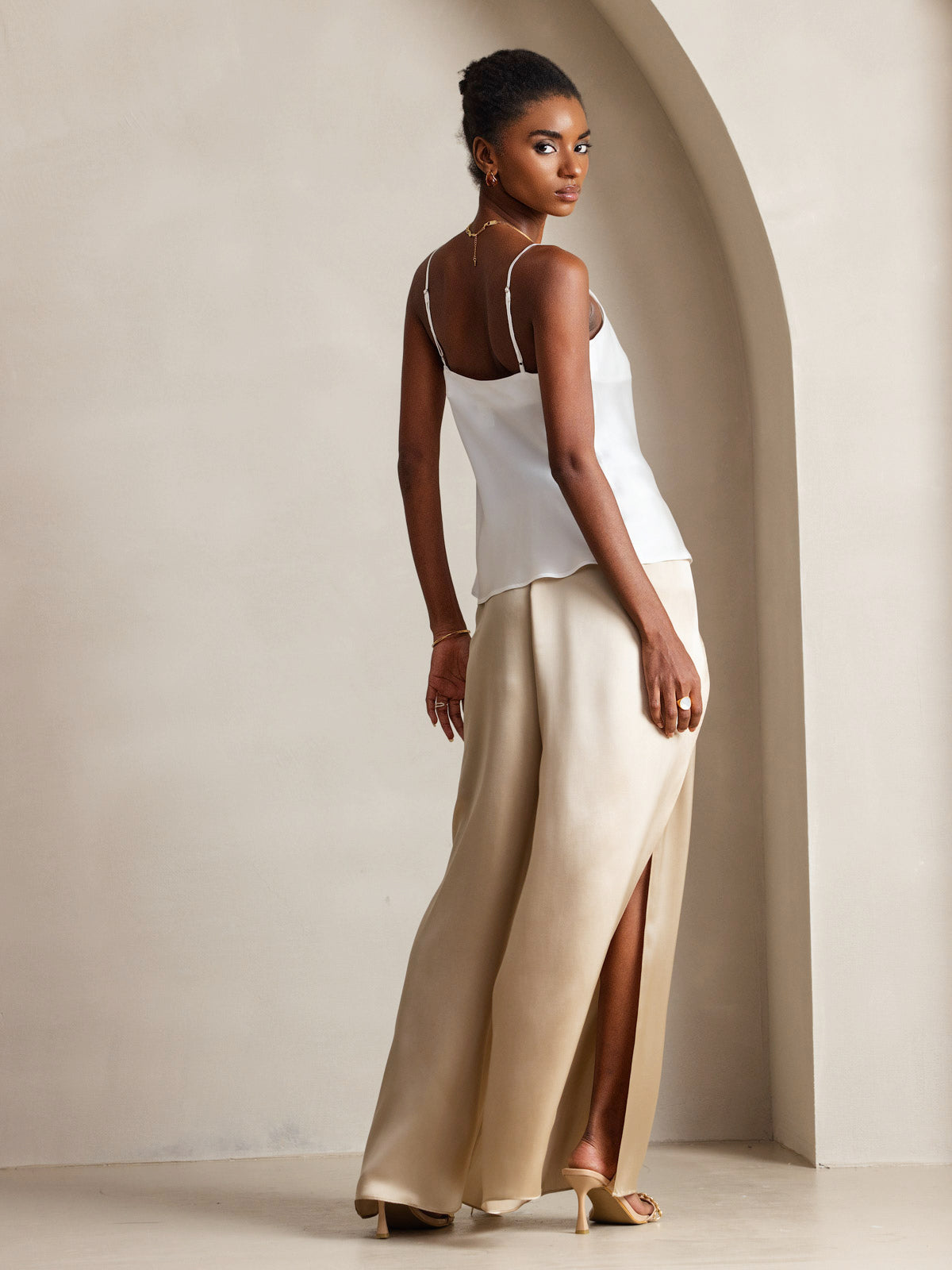 [White] SilkSilky-CA Pure Silk V Neck Camisole 002