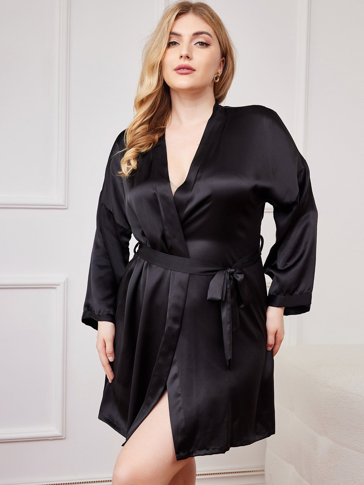 SilkSilky-CA Pure Silk Long Sleeve Deep V Neck Plus Size Robe Black 004