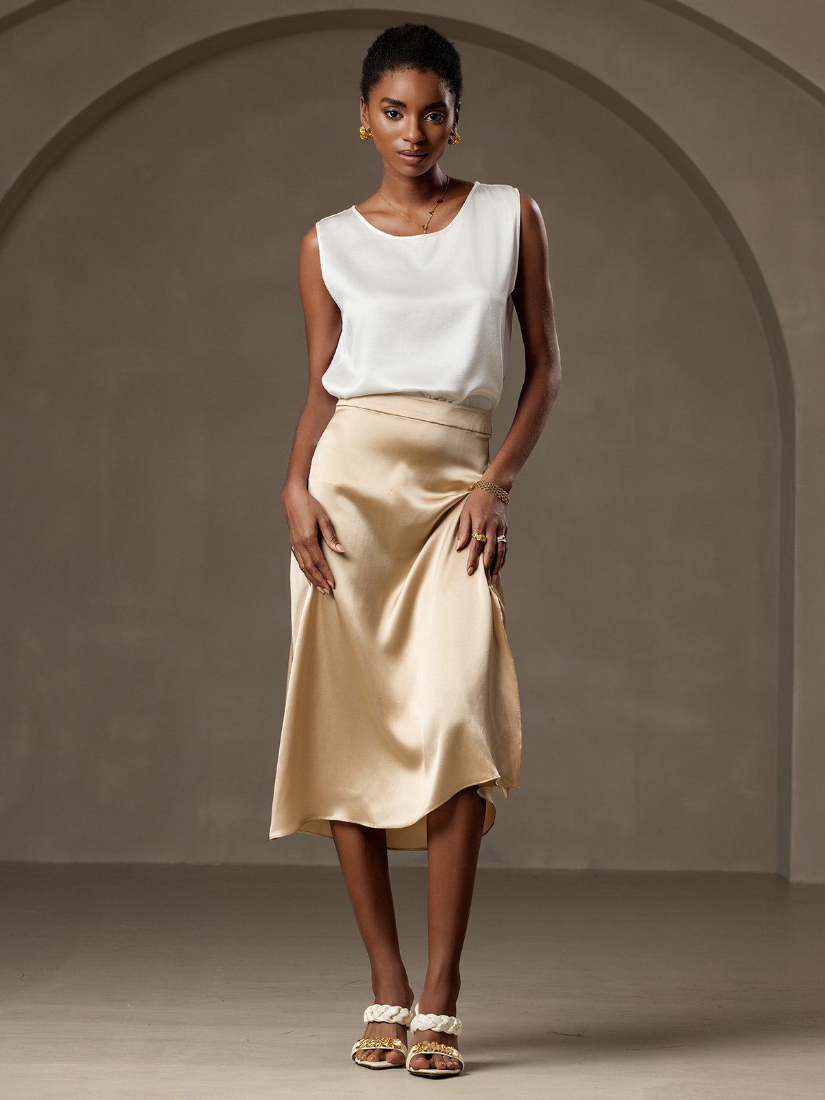 [White] SilkSilky-CA 19Momme Silk Round Neck Camisole 006