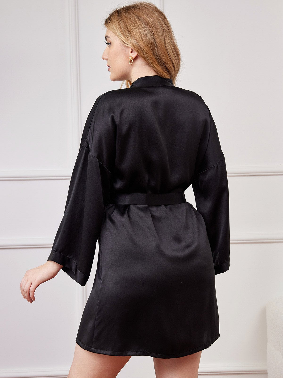 SilkSilky-CA Pure Silk Long Sleeve Deep V Neck Plus Size Robe Black 002