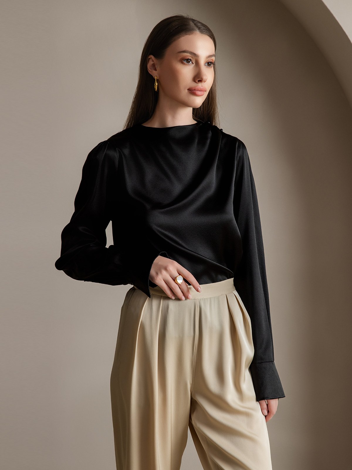 [Black] SilkSilky-CA 19Momme Silk Boat Neck Women's Shirt 005
