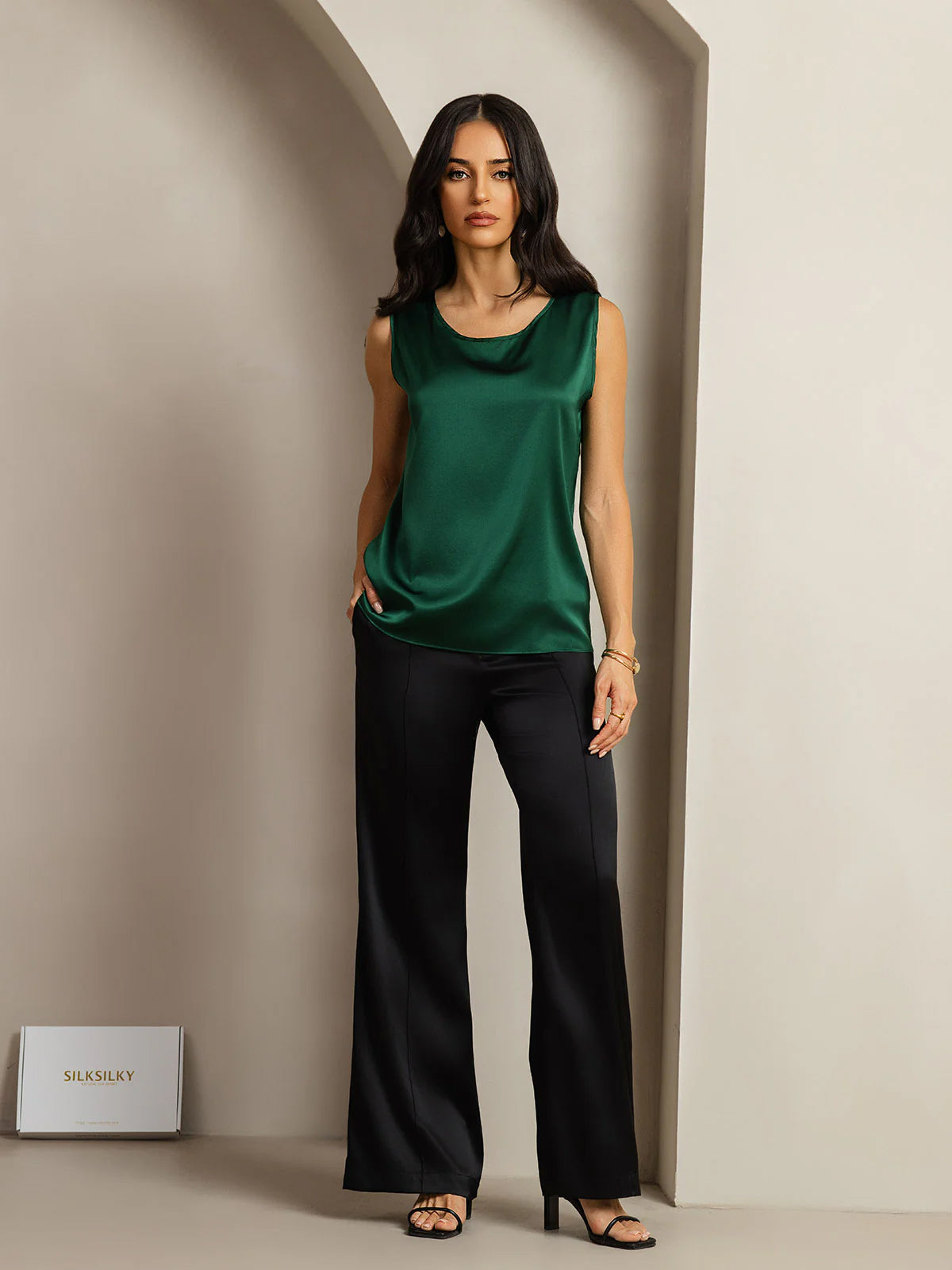 [Dark Green] SilkSilky-CA 19Momme Silk Round Neck Camisole 009
