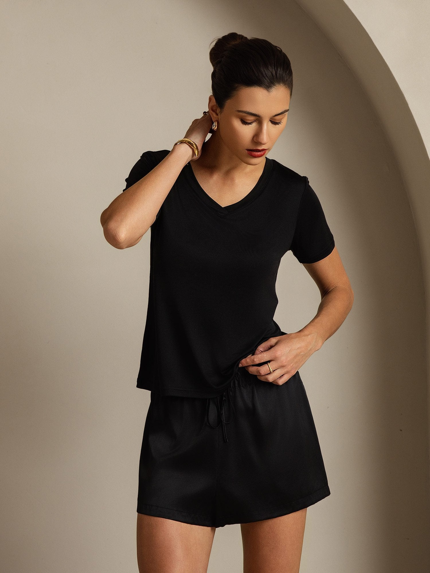[Black] SilkSilky-CA Pure Silk V Neck Women's T-Shirt 005
