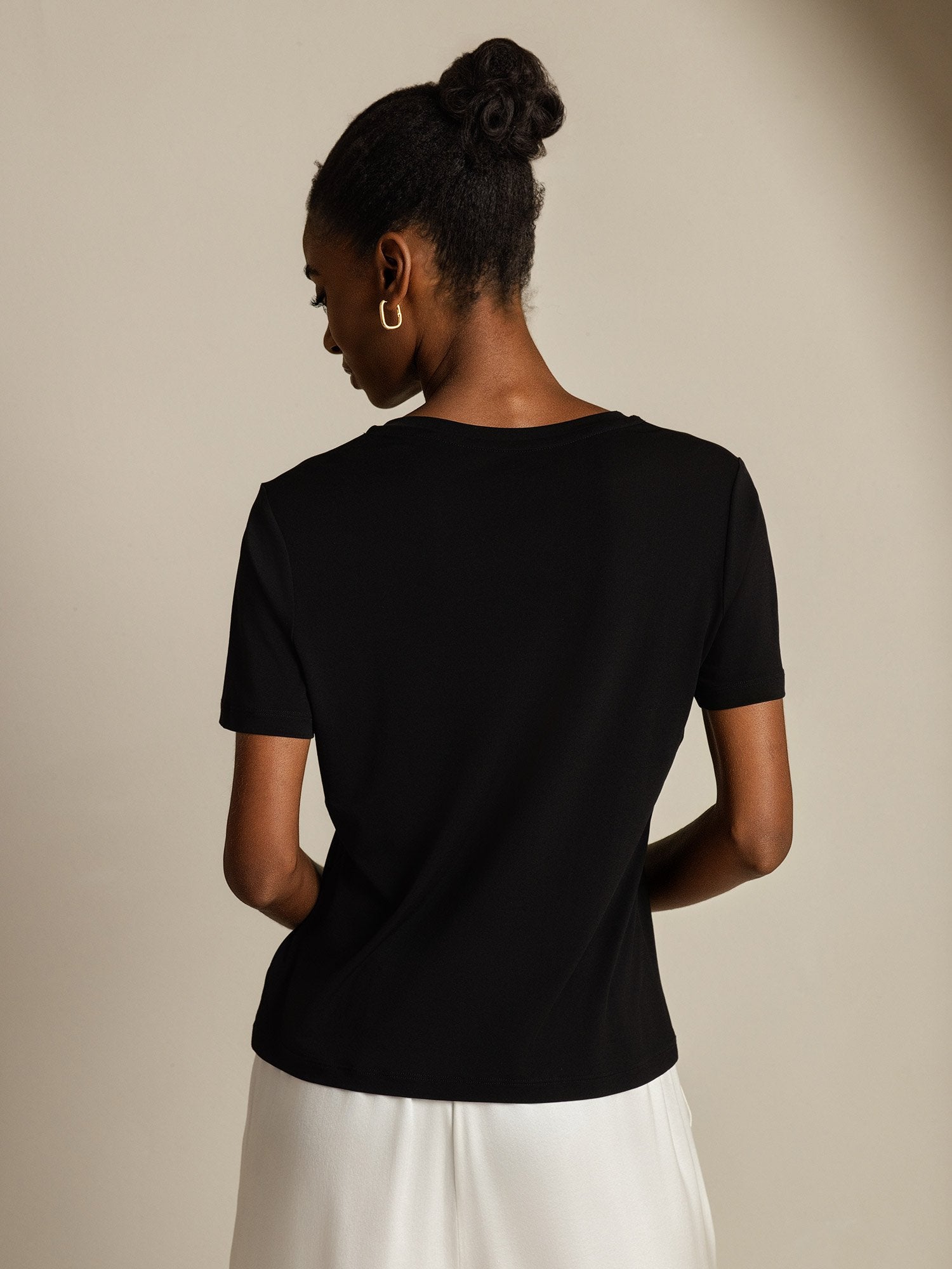 [Black] SilkSilky-CA Pure Silk V Neck Women's T-Shirt 002