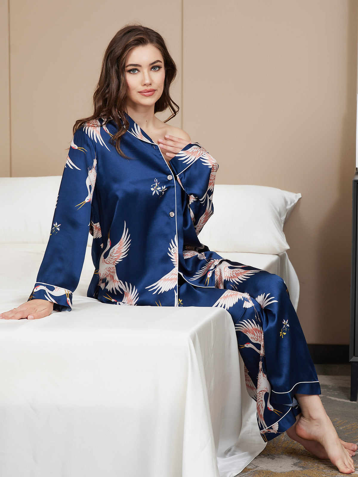 SilkSilky-CA 19Momme Pure Silk Long Sleeve Lapel Women's Pajamas DarkBlue 006