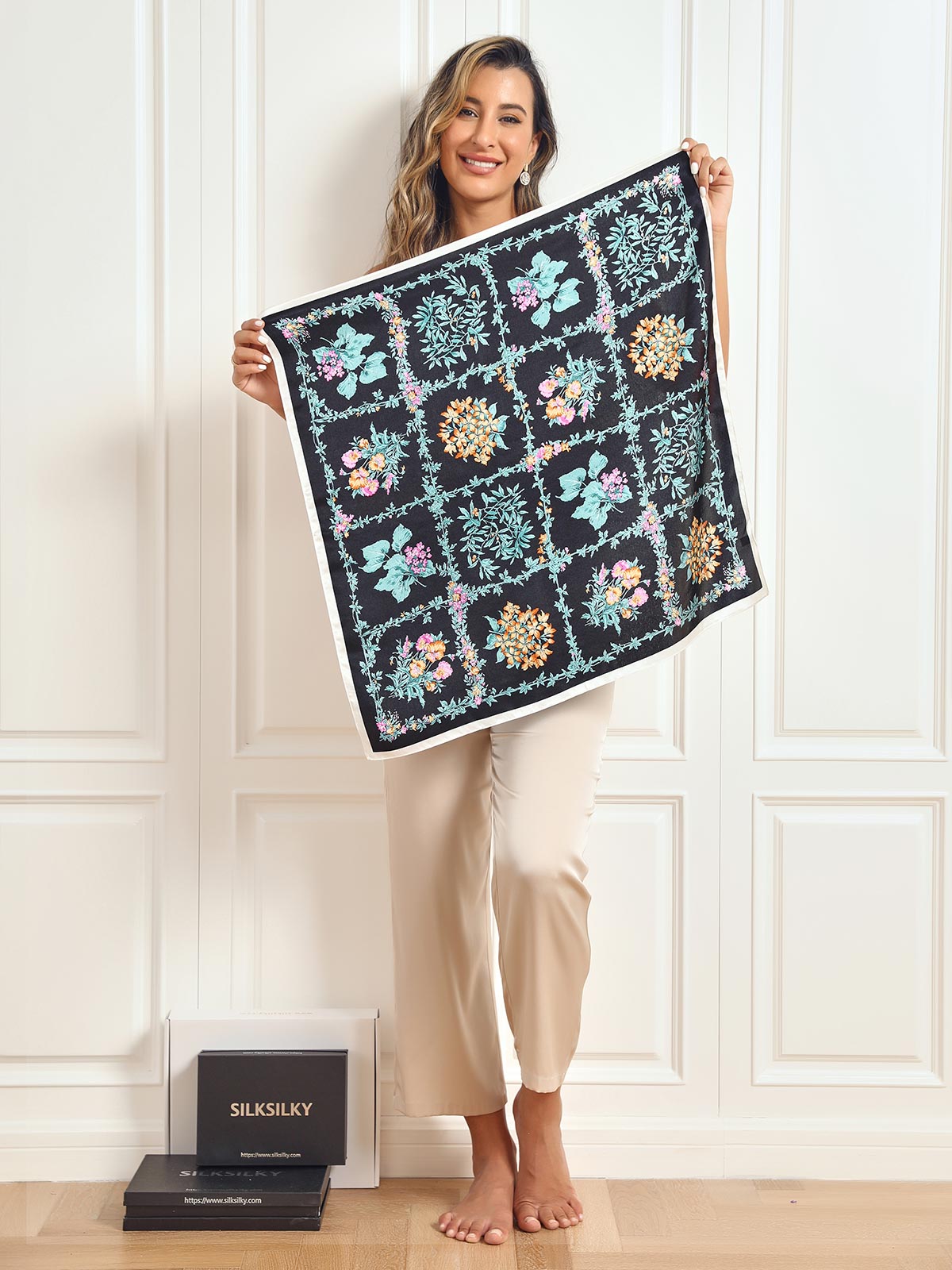 SilkSilky CA Pure Silk Scarf Black 003